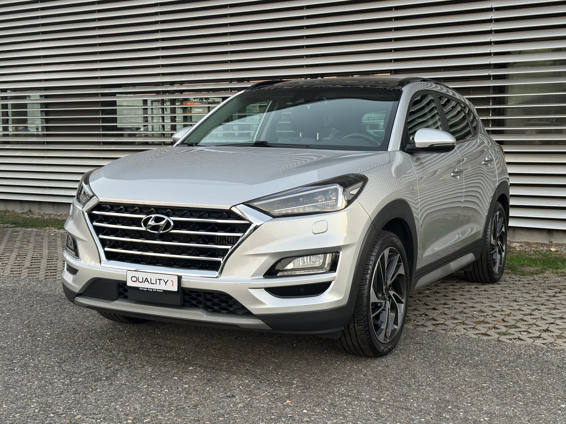 HYUNDAI Tucson 1.6 TGDI Amplia 4WD DCT-image-2