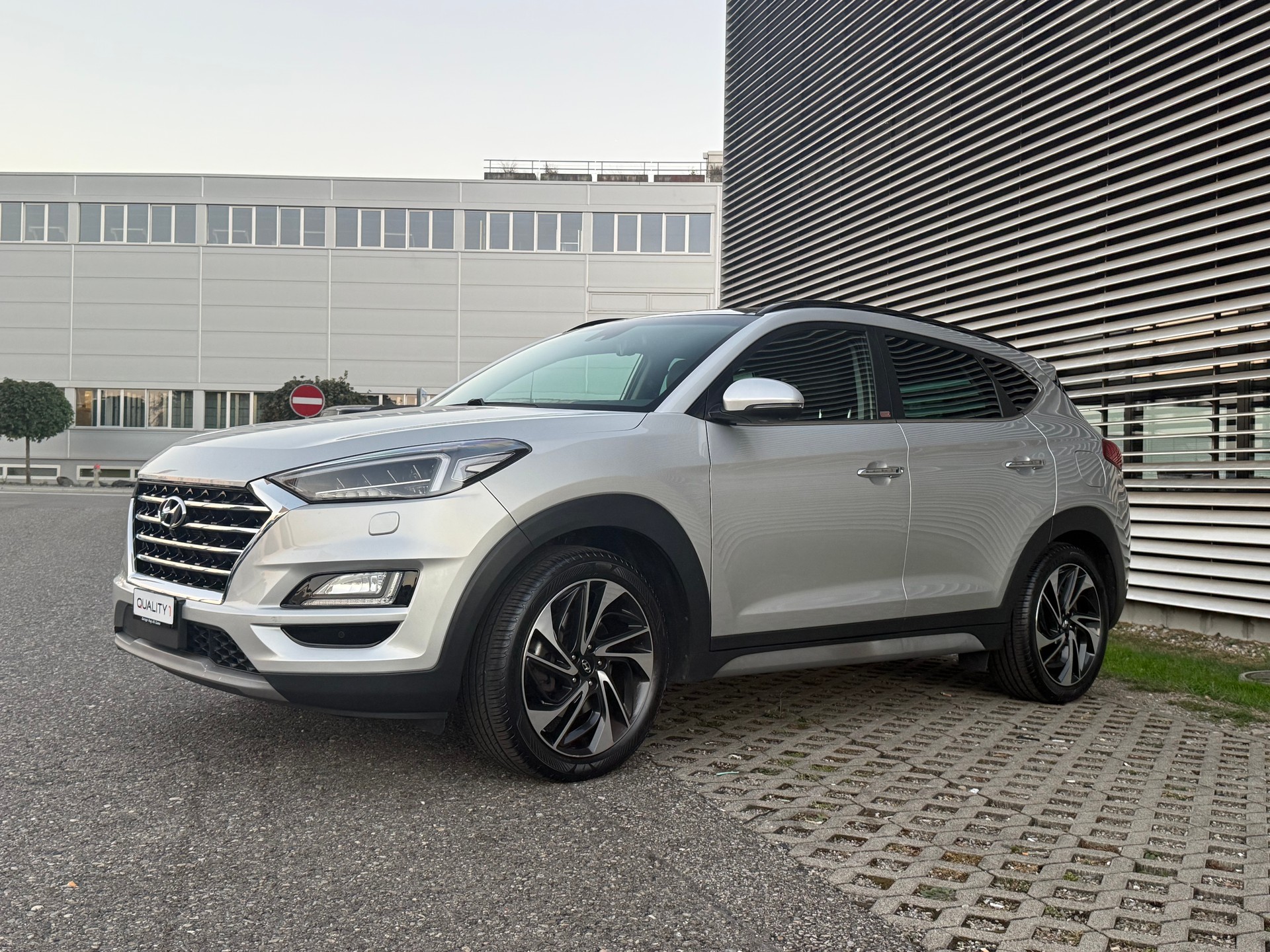 HYUNDAI Tucson 1.6 TGDI Amplia 4WD DCT-image-12