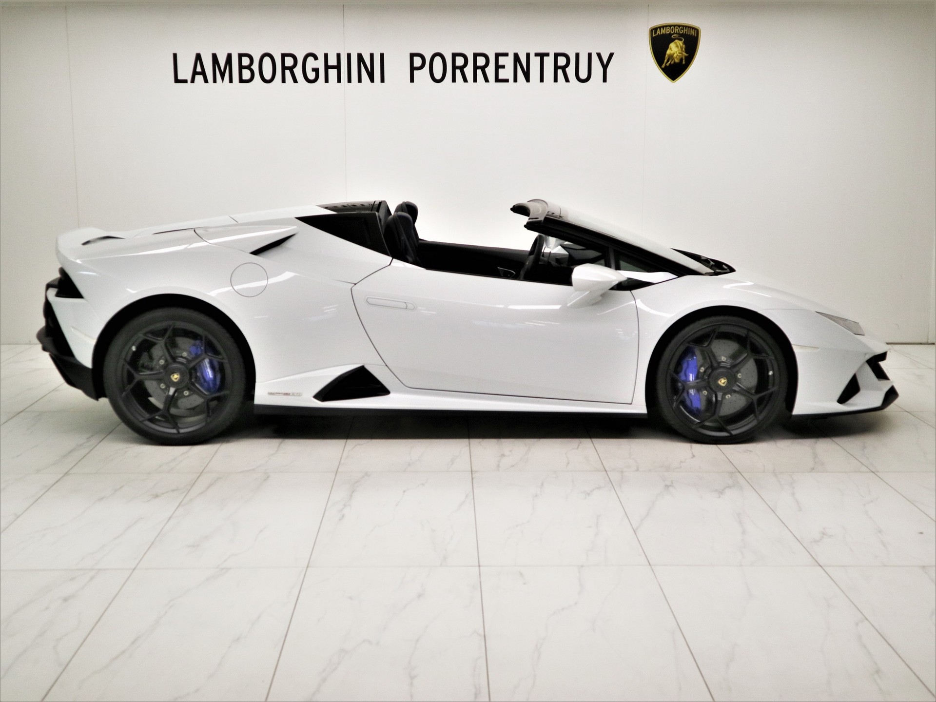 LAMBORGHINI Huracan EVO Spyder DCT-image-1