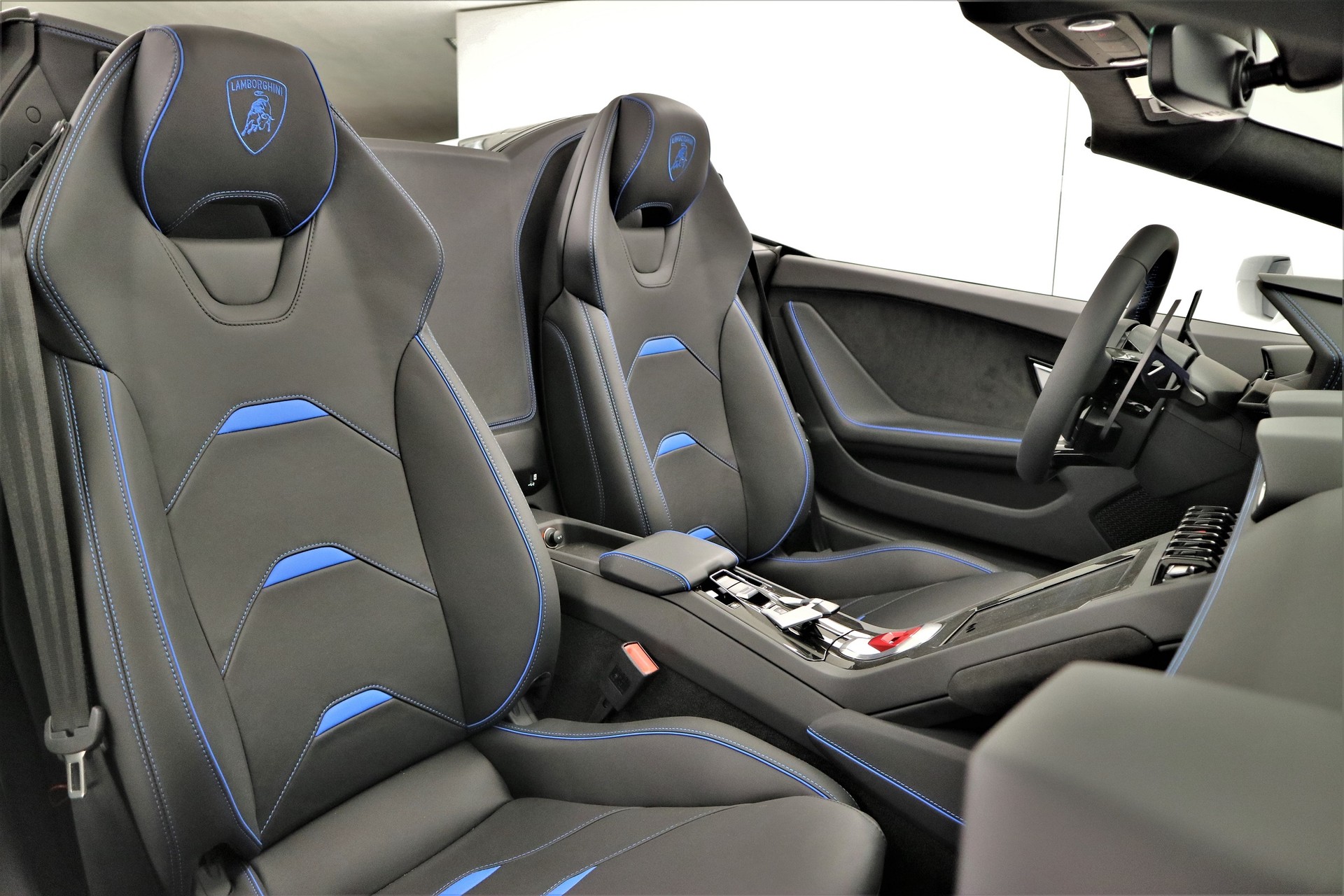 LAMBORGHINI Huracan EVO Spyder DCT-image-6