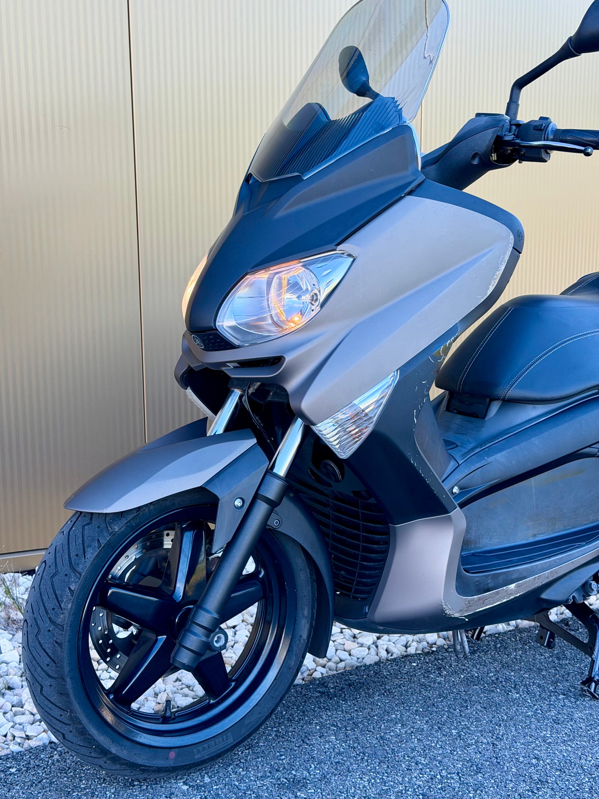 YAMAHA X-MaxYP 250 R-image-8