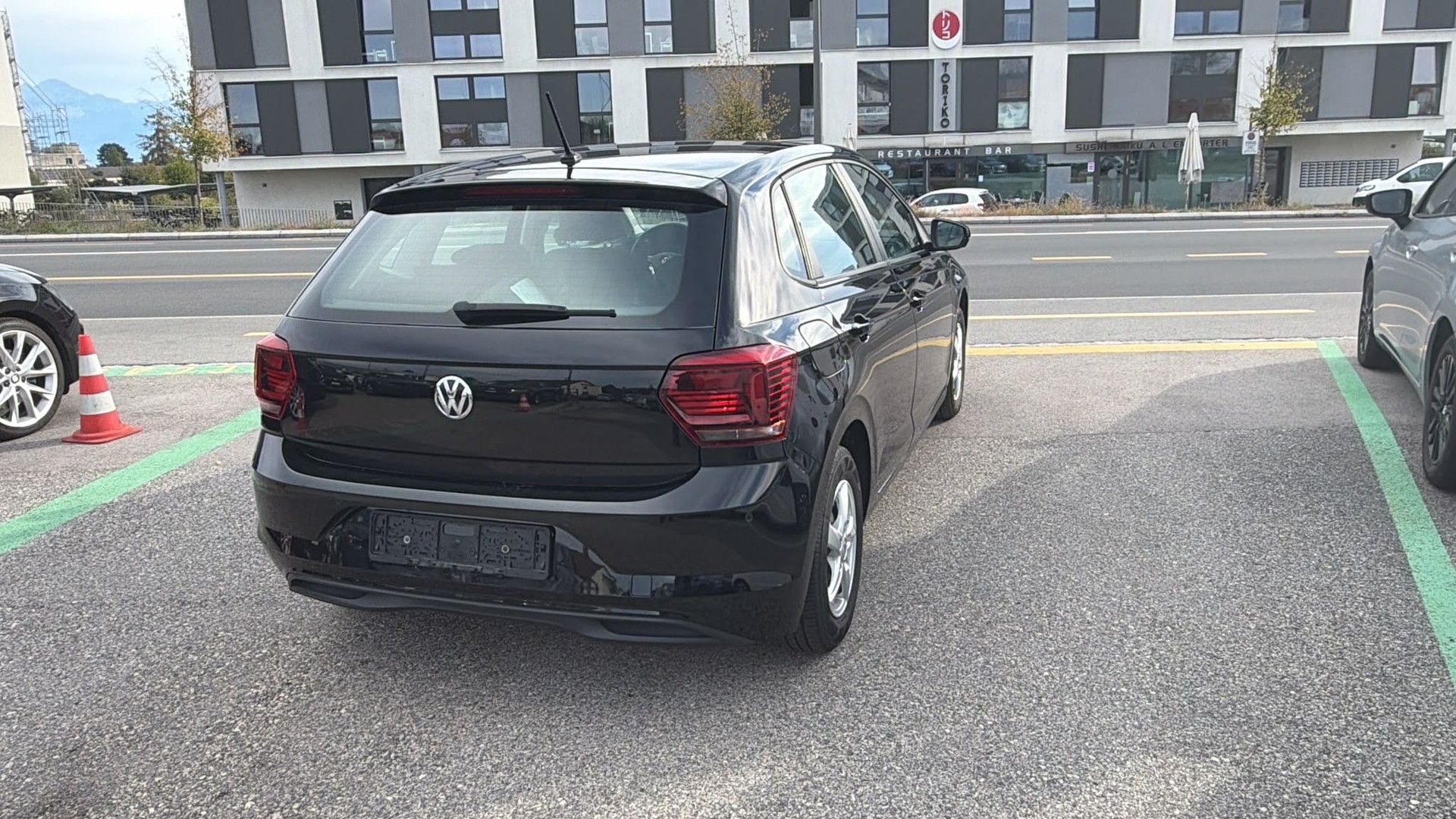 VW Polo 1.0 BMT Trendline-image-8
