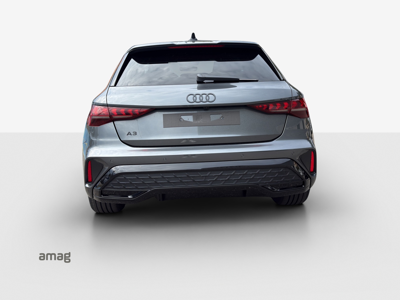 AUDI A3 Sportback TFSI 110 kW S line Attraction S tronic-showroom-element-3