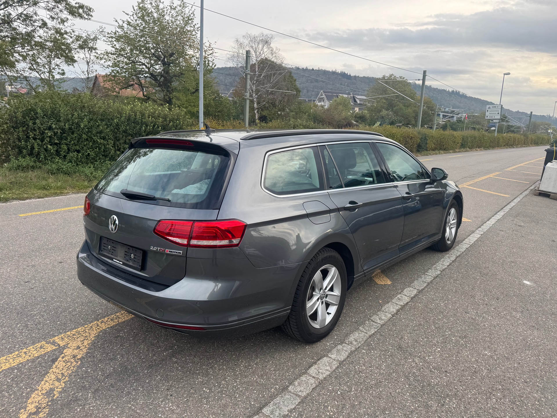 VW Passat Variant 2.0 TDI BMT Comfortline DSG 4Motion-image-5