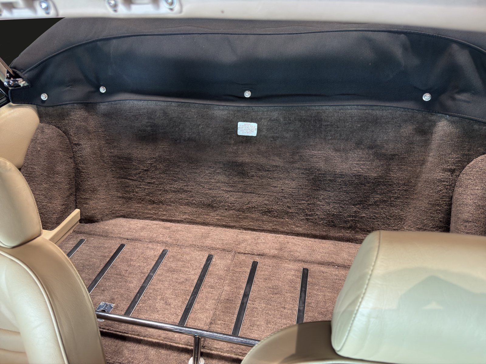 JAGUAR XJS 5.3 V12 Convertible-image-8