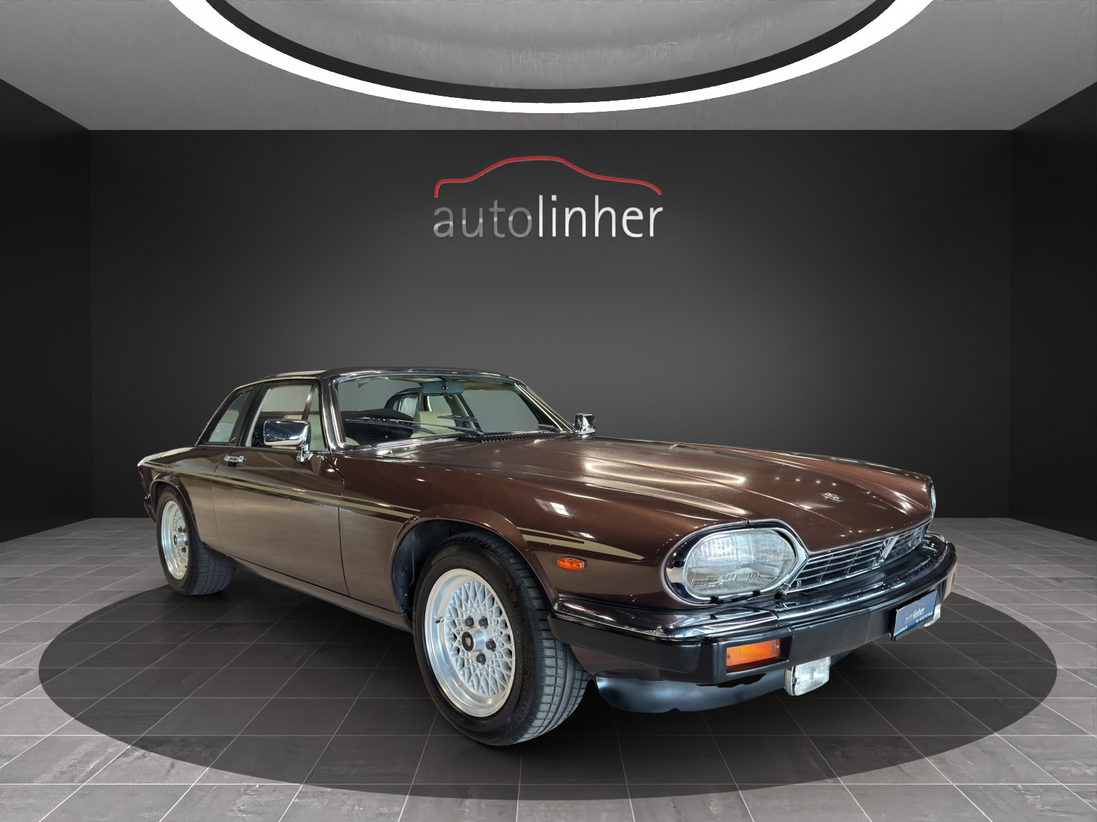 JAGUAR XJS 5.3 V12 Convertible-image-5