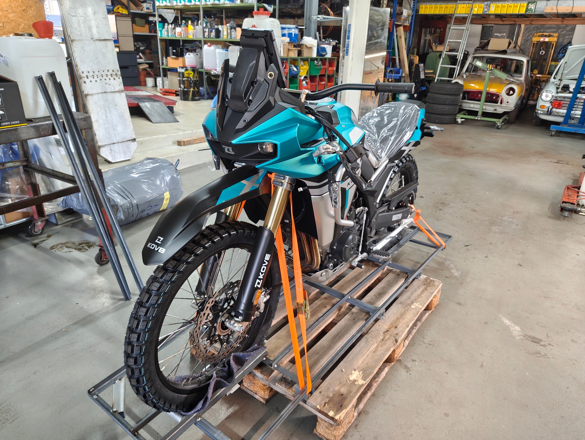 KOVE 800 Rally-image-5