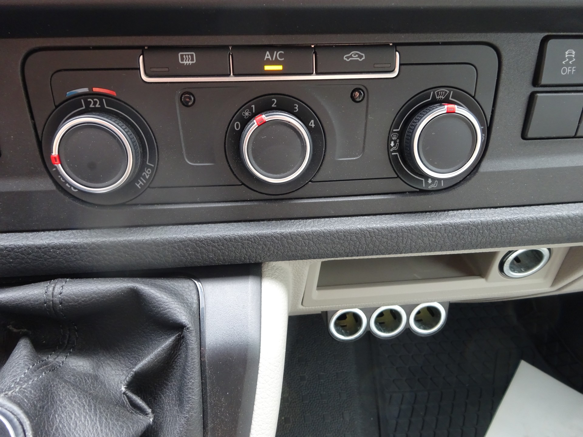 VW T6 2.0 TDI 4Motion-image-10