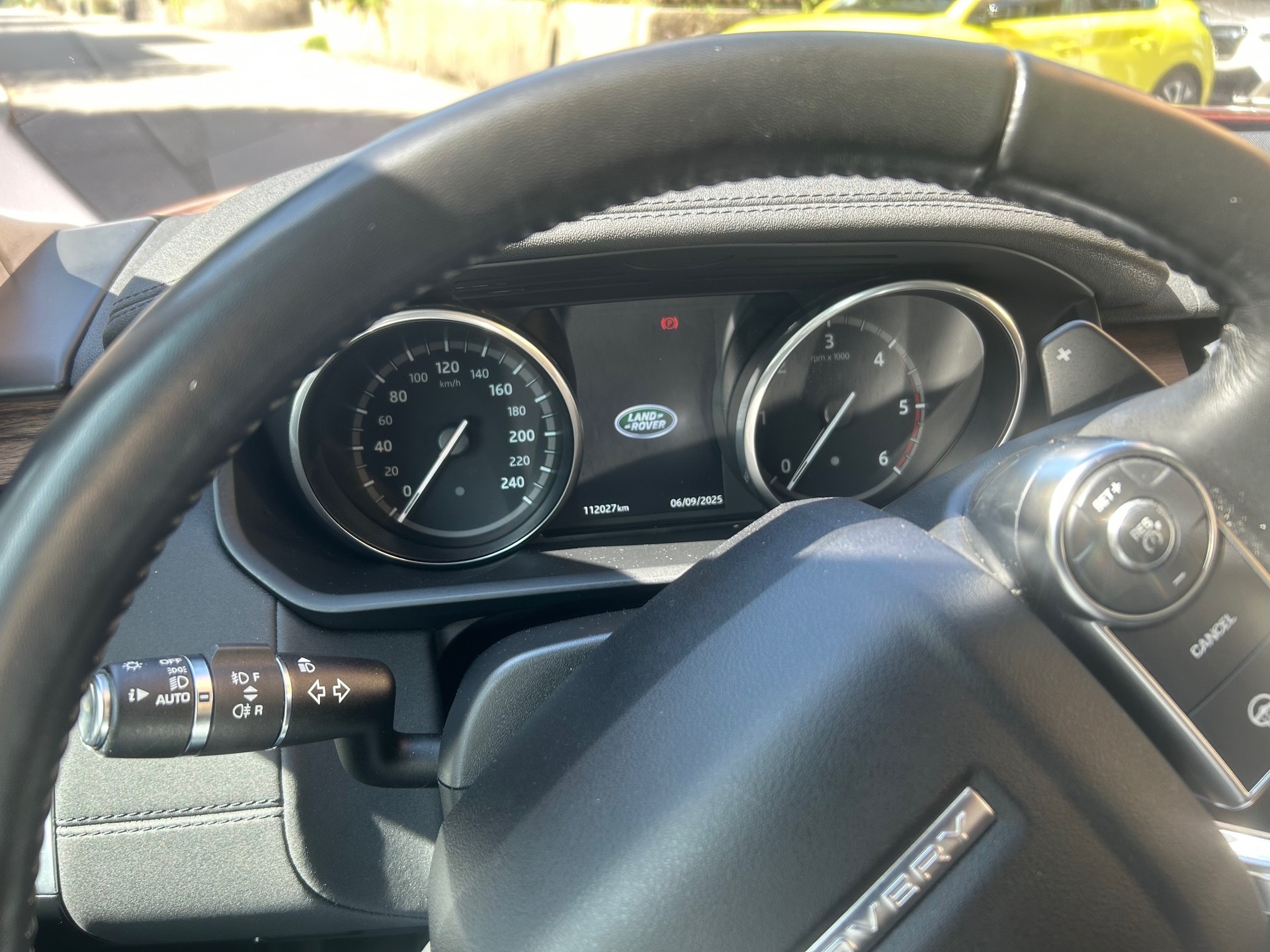 LAND ROVER Discovery 2.0 SD4 HSE Automatic-image-10