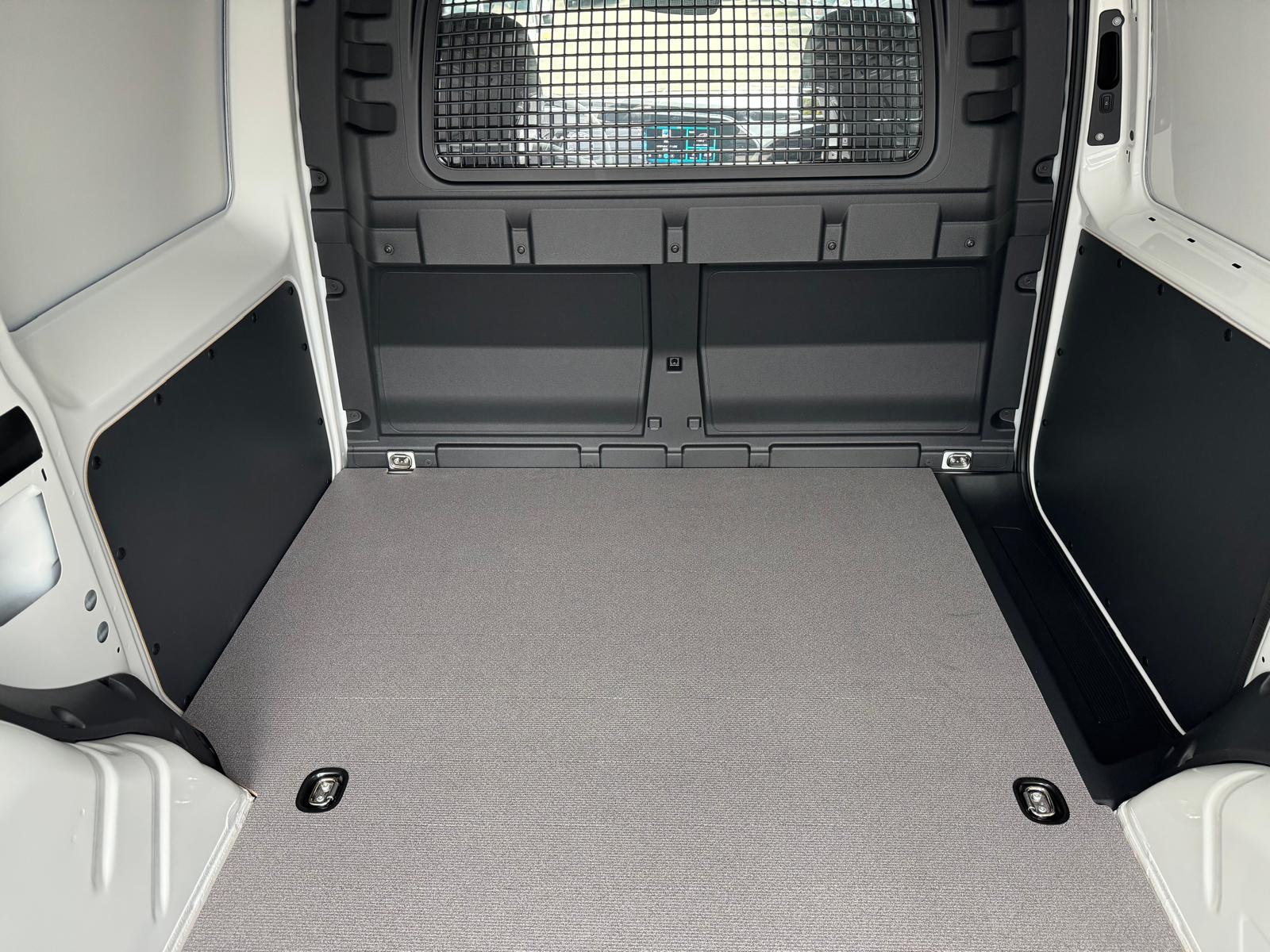 VW Caddy Cargo 2.0TDI Maxi 4Motion-image-7