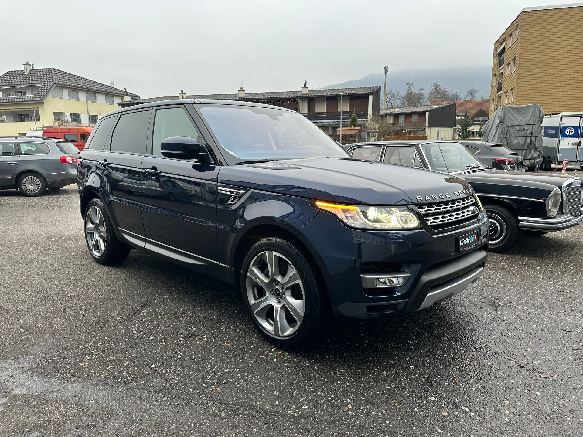 LAND ROVER Range Rover Sport 3.0 SDV6 Hybrid HSE Dynamic Aut.-image-3