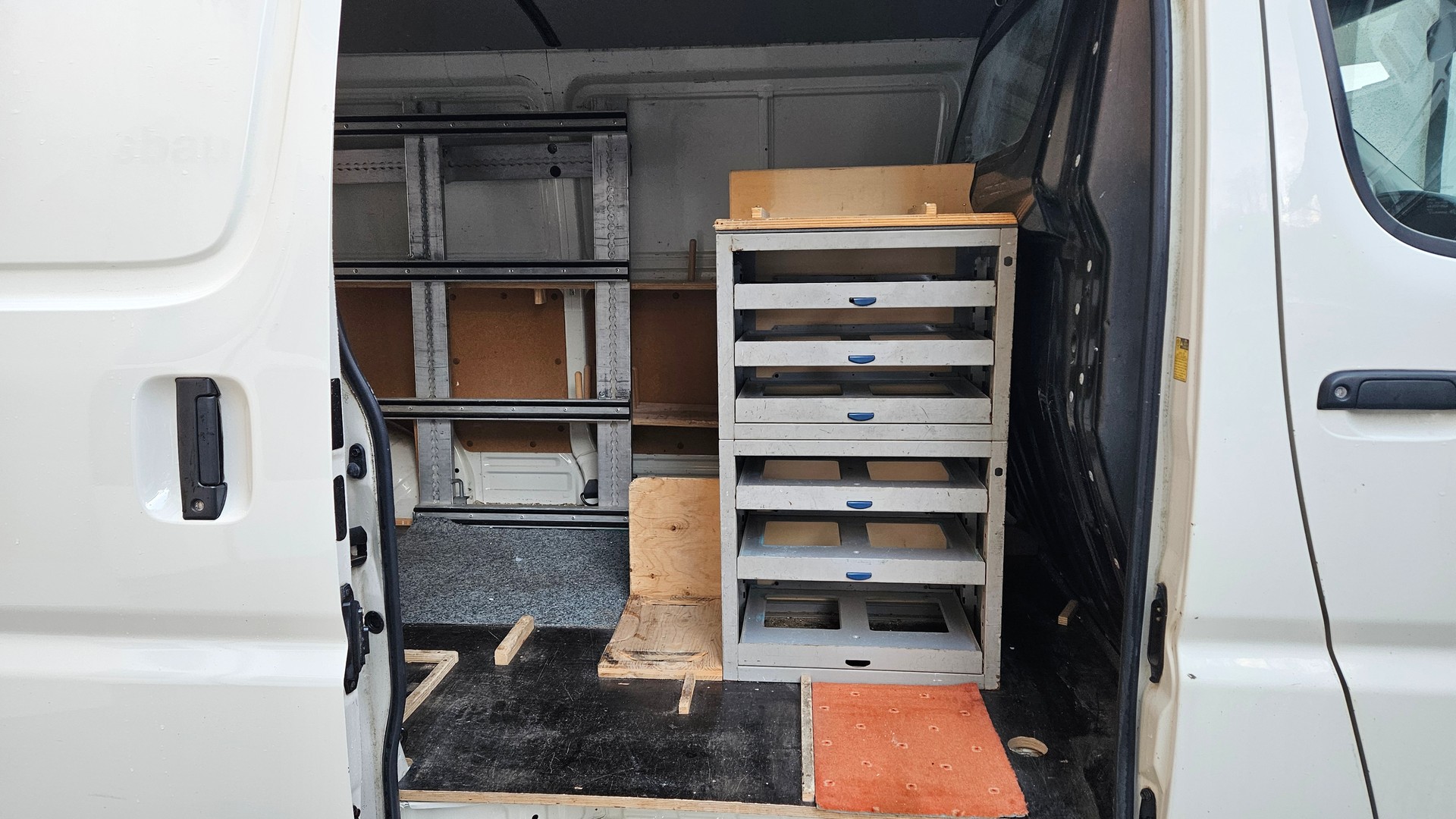 TOYOTA Hiace D-4D Van LWB-image-14