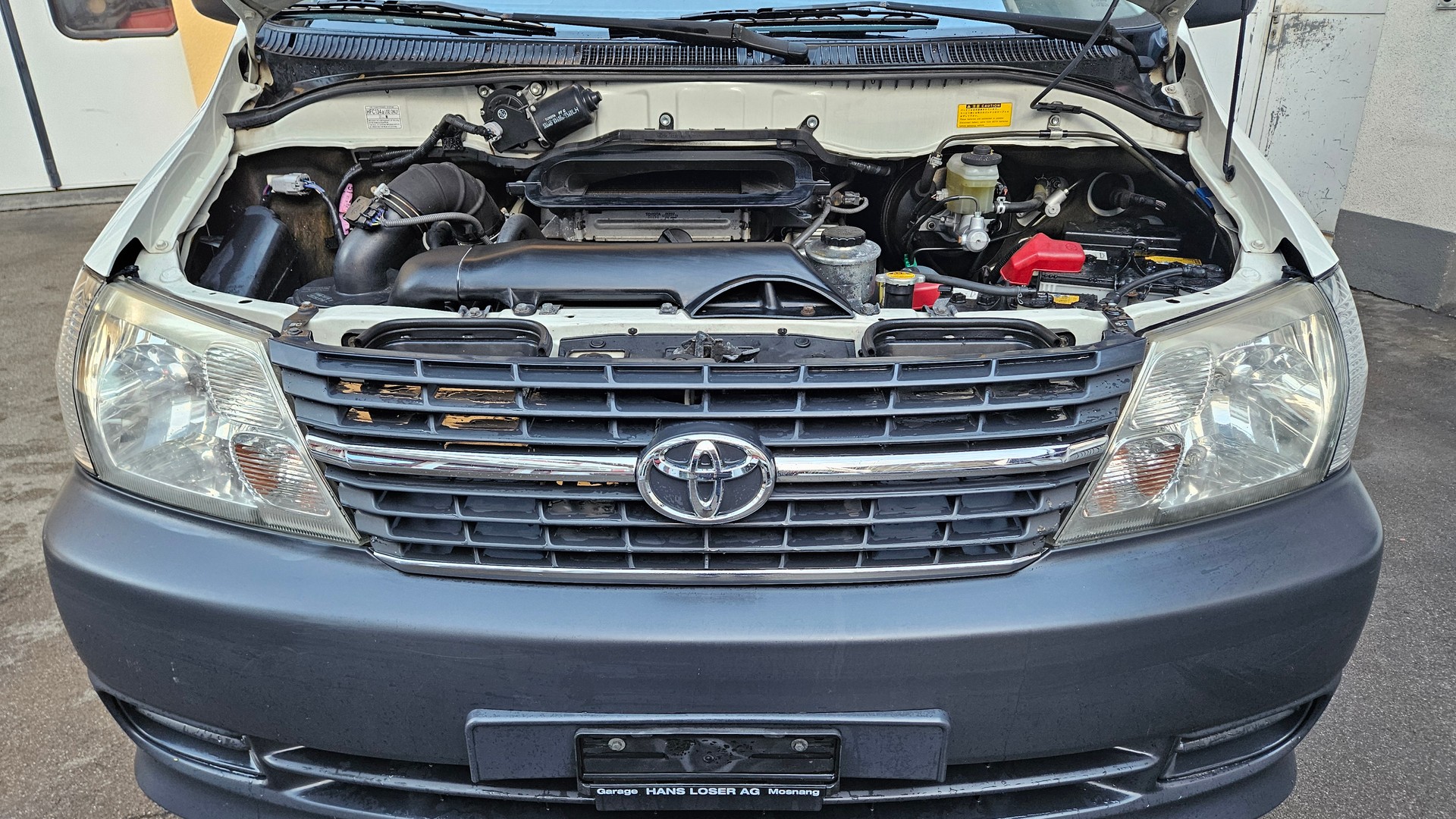 TOYOTA Hiace D-4D Van LWB-image-16