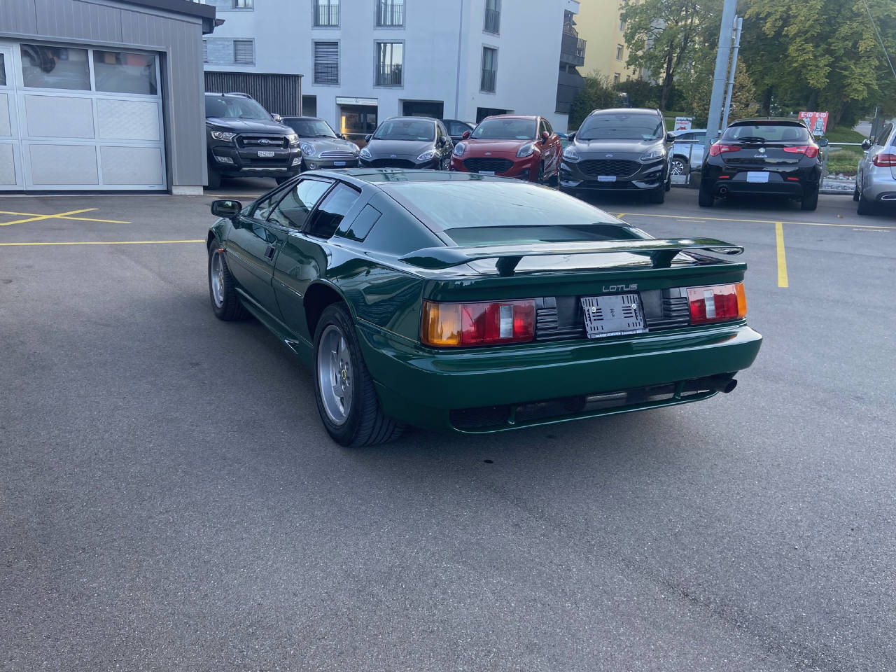 LOTUS Esprit 2.2 Turbo SE Targa-image-3