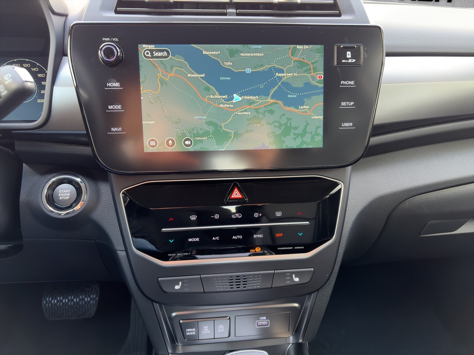 KGM-SsangYong Tivoli 1.5 T-Gdi Platinum 4WD-image-10