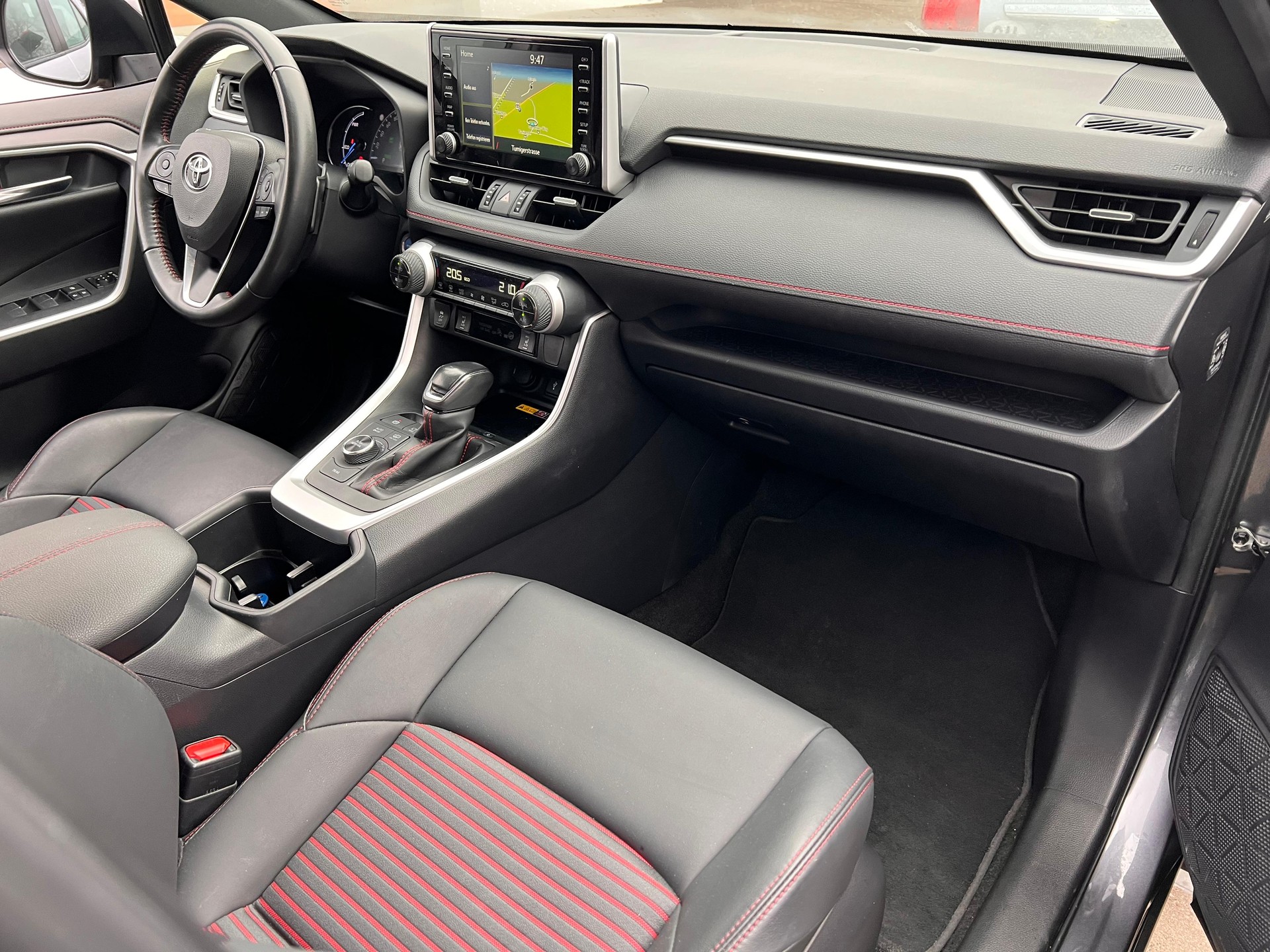 TOYOTA RAV4 2.5 Plug-In-Hybrid Premium-image-13