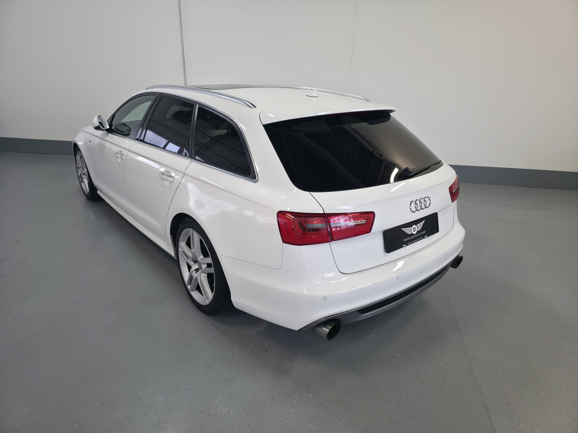 AUDI A6 Avant 3.0 TFSI V6 quattro S-tronic-image-11