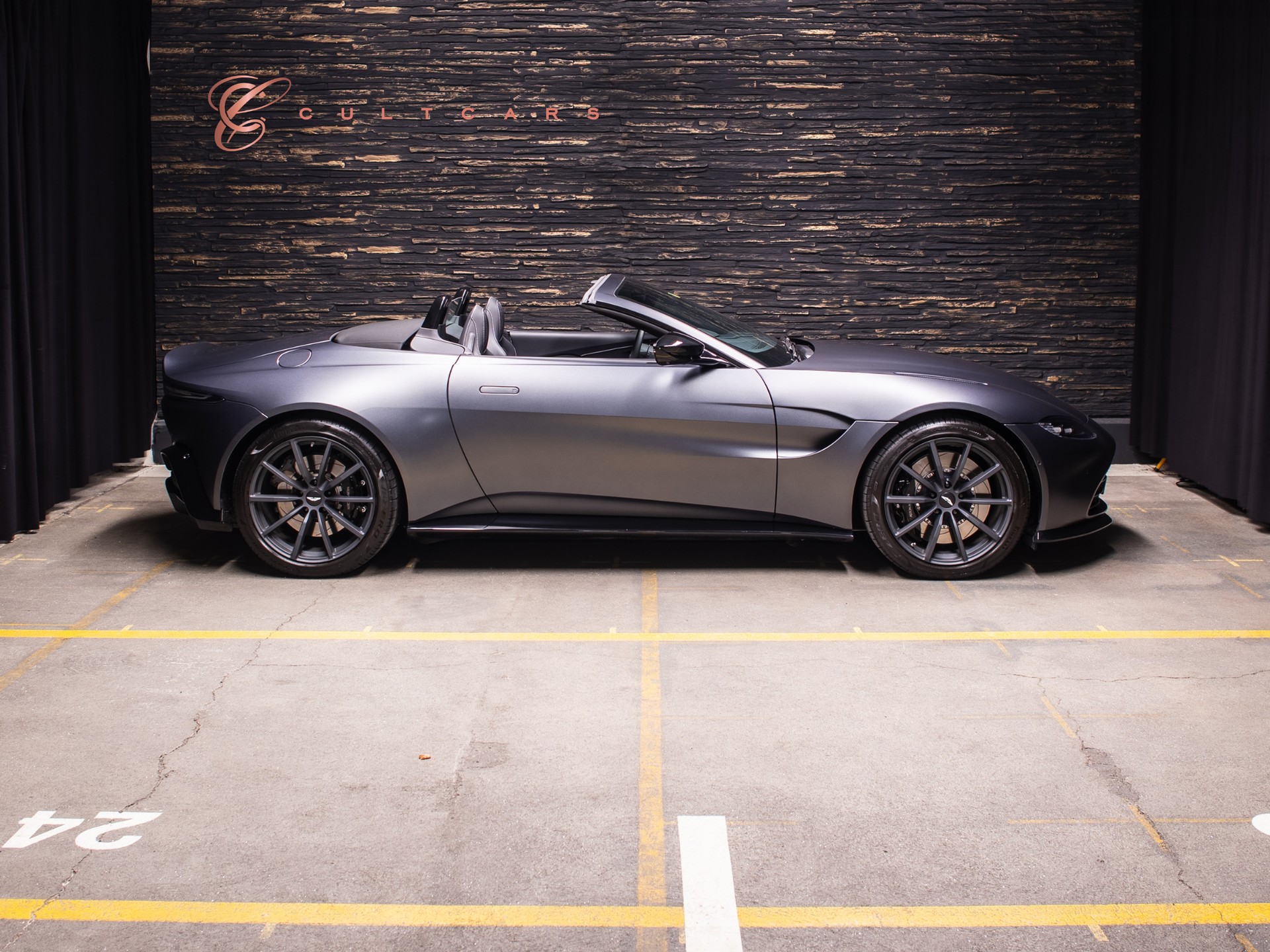 ASTON MARTIN V8 Vantage 4.0 Roadster