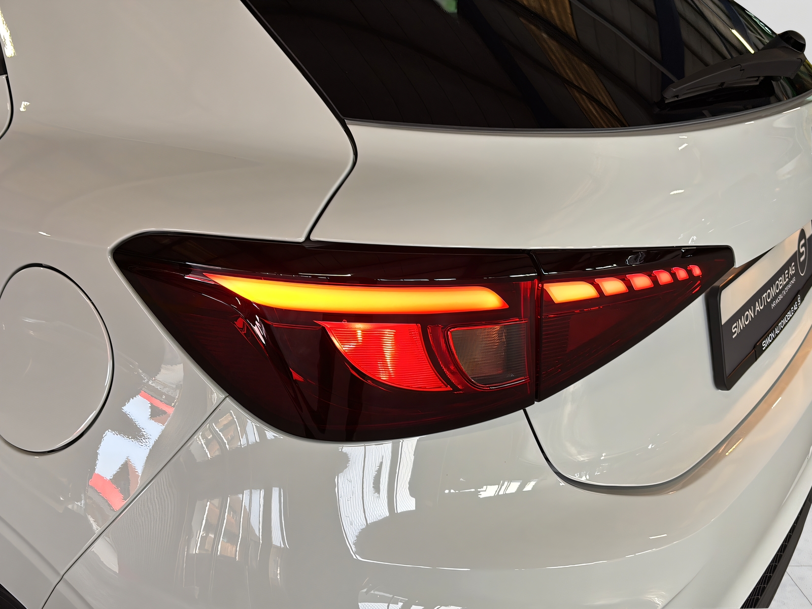 MG 3 1.5 Hybrid Luxury-image-7