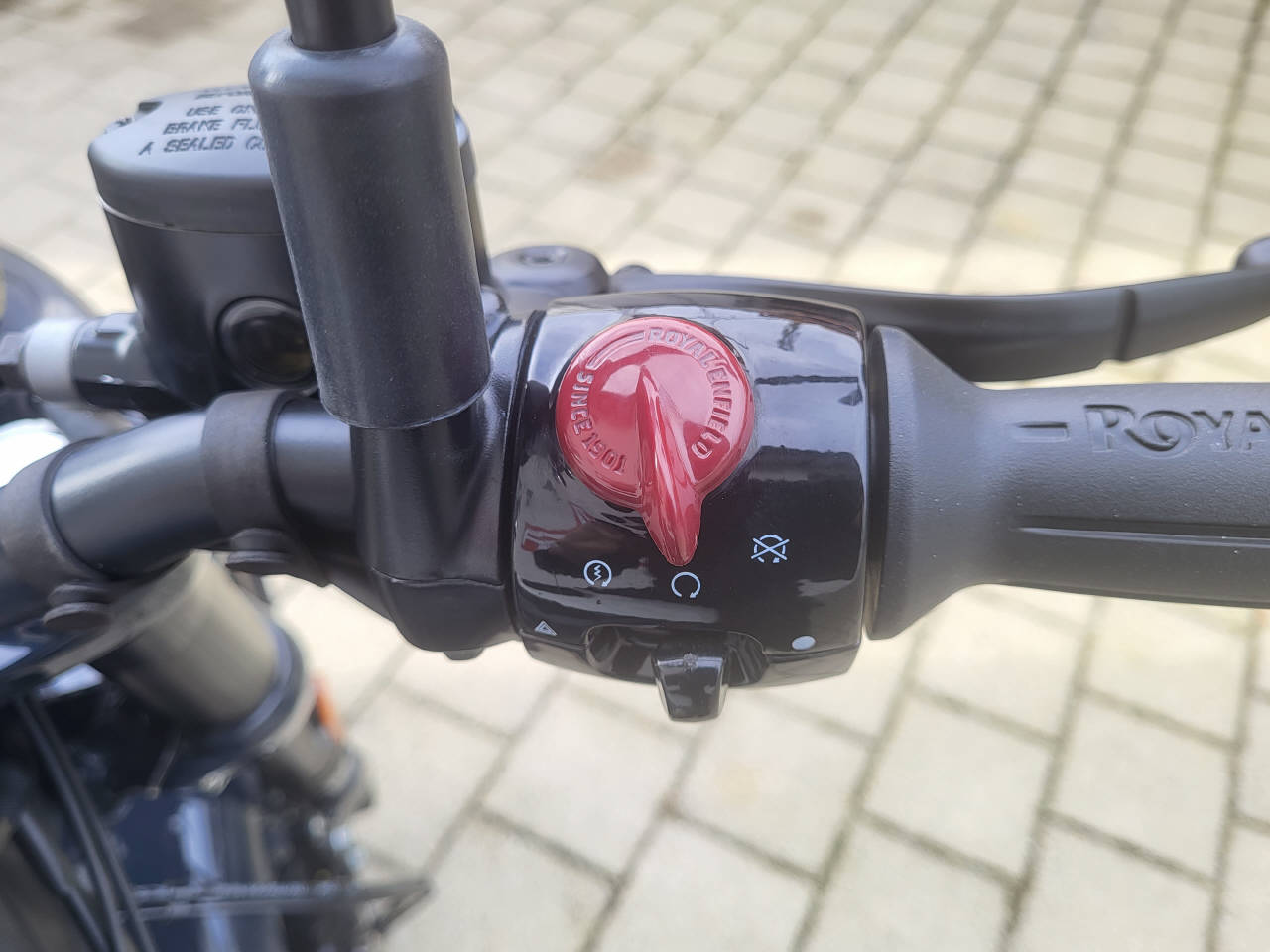 ROYAL ENFIELD Shotgun 650 Premium-image-8
