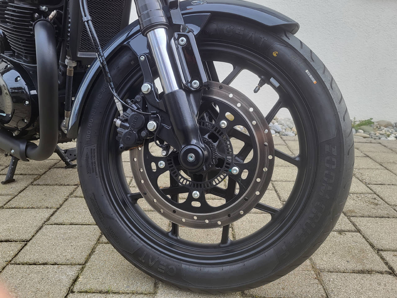 ROYAL ENFIELD Shotgun 650 Premium-image-4