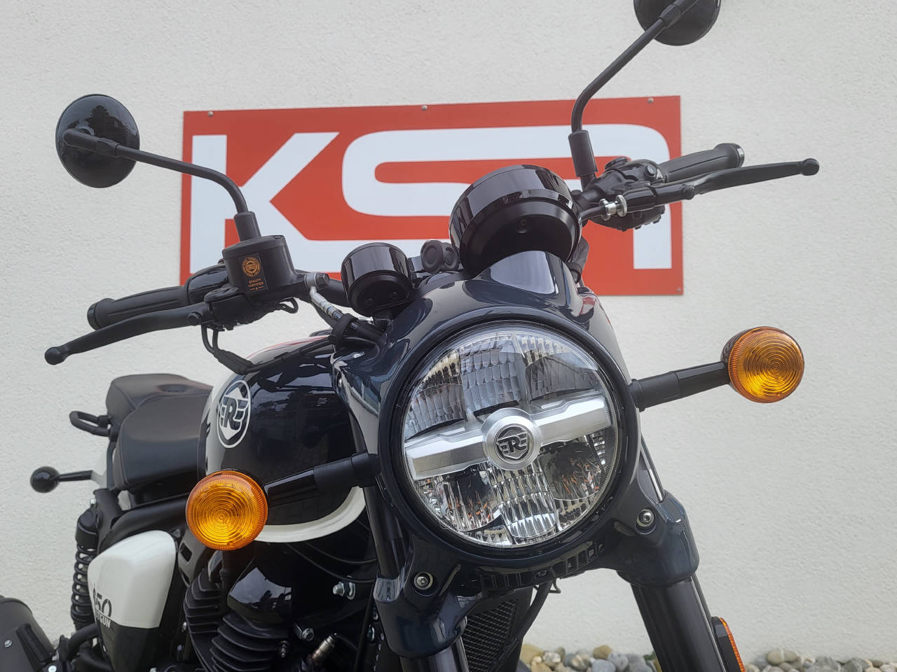 ROYAL ENFIELD Shotgun 650 Premium-image-5
