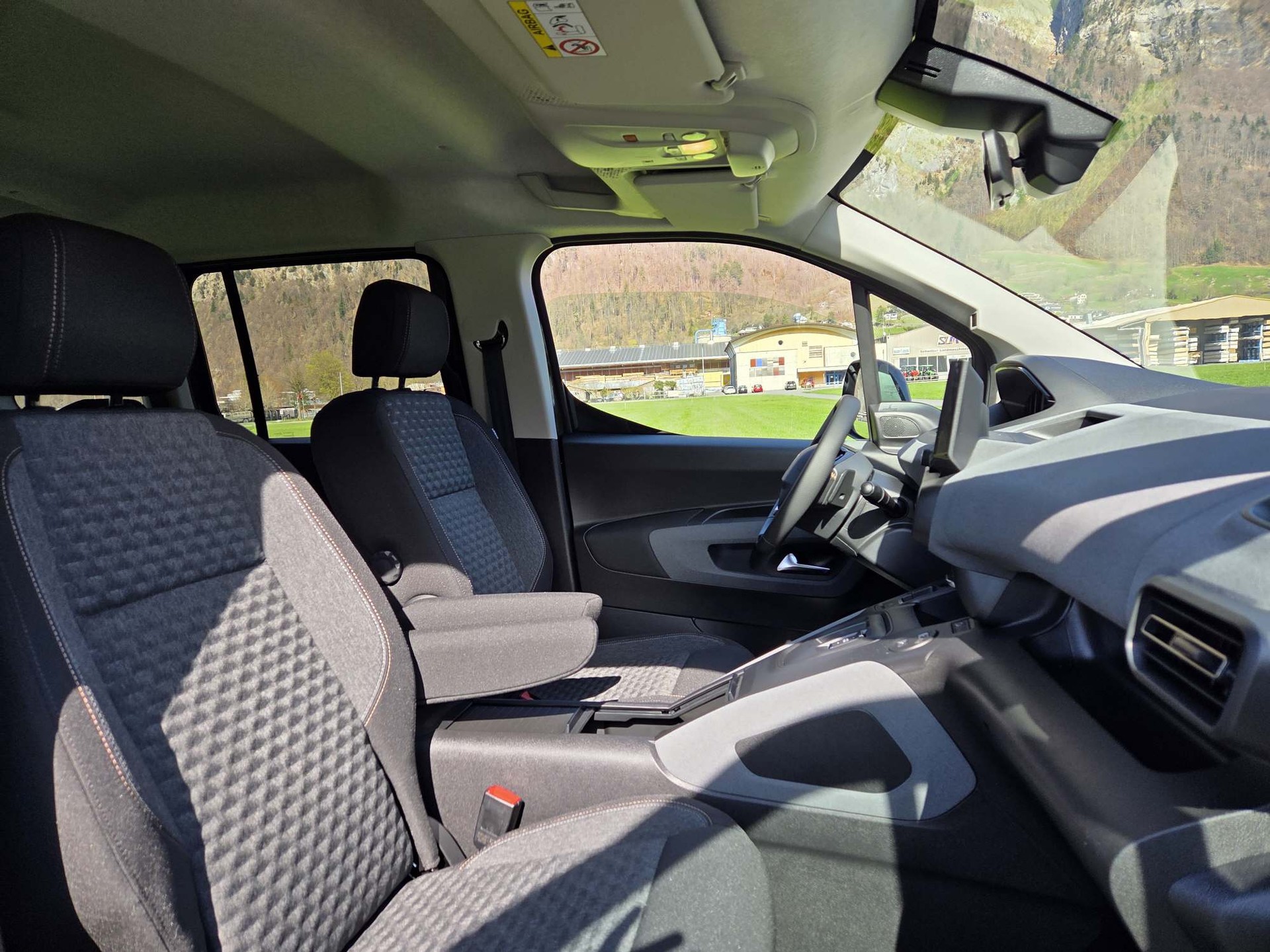 PEUGEOT Rifter 1.5 BlueHDi 130 GT-image-10