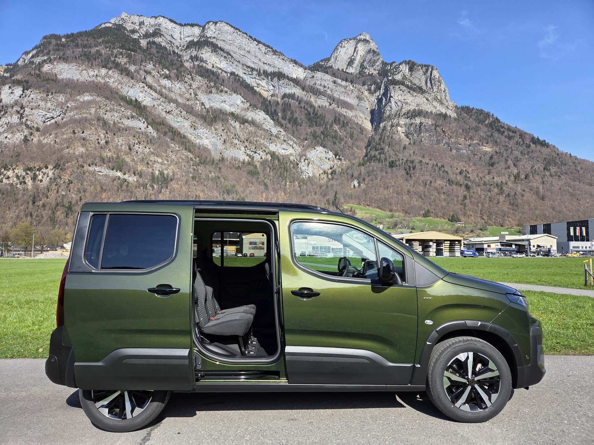 PEUGEOT Rifter 1.5 BlueHDi 130 GT-image-9