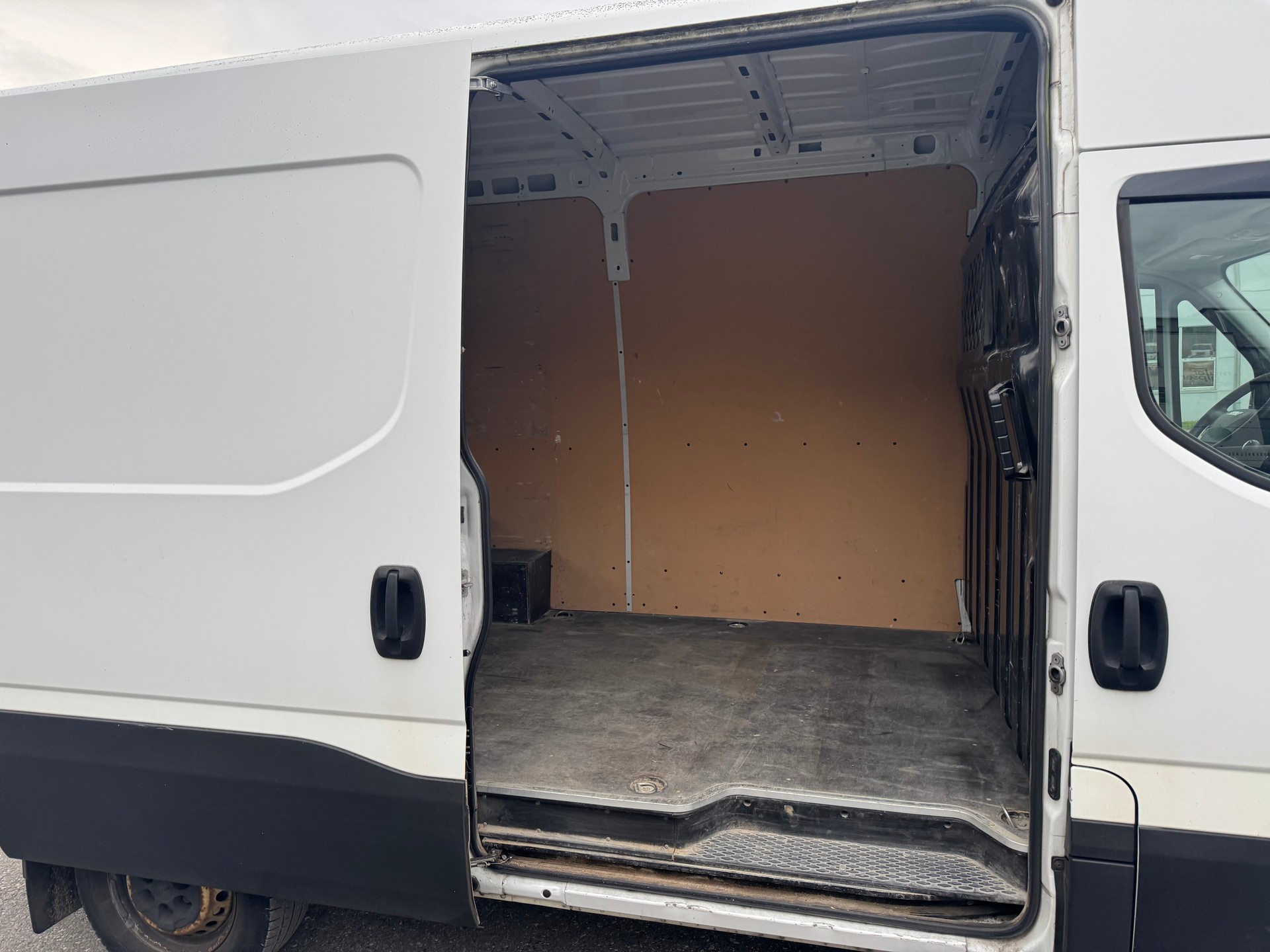 IVECO 33 S 13 VL-image-5