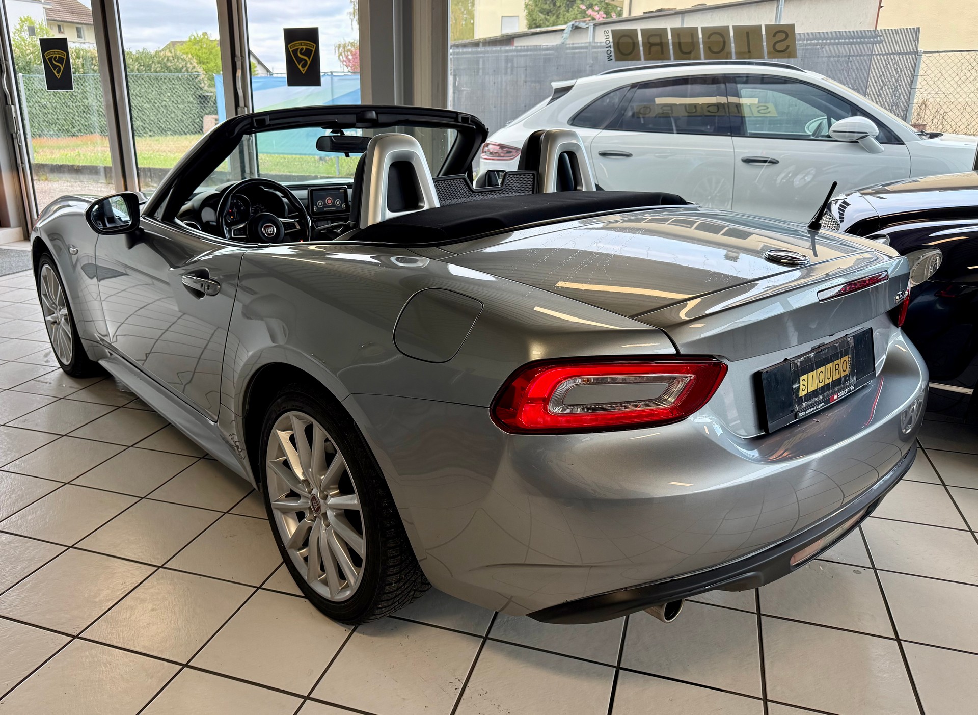 FIAT 124 Spider 1.4 TB Lusso-image-6