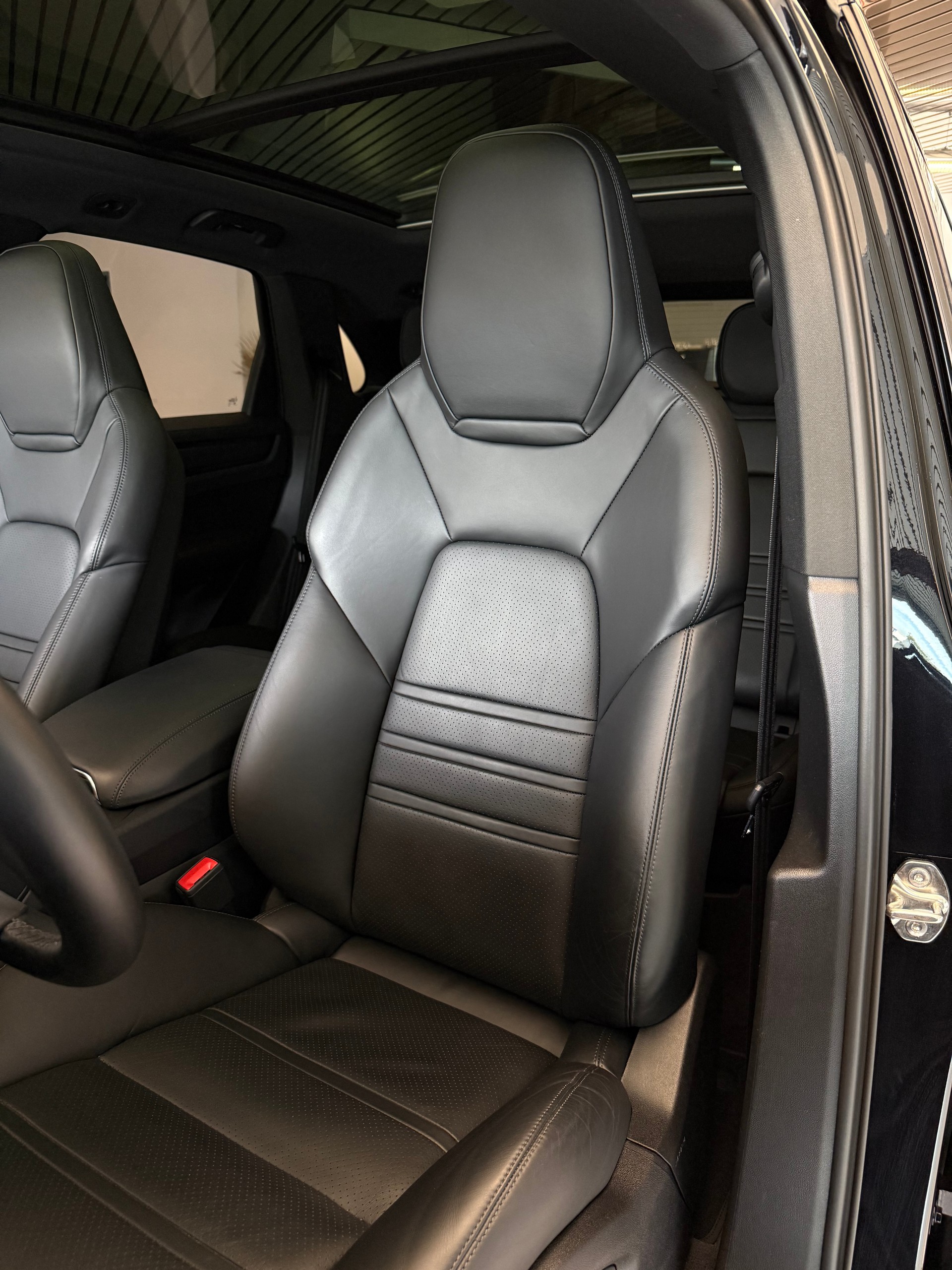 PORSCHE Cayenne S-image-6