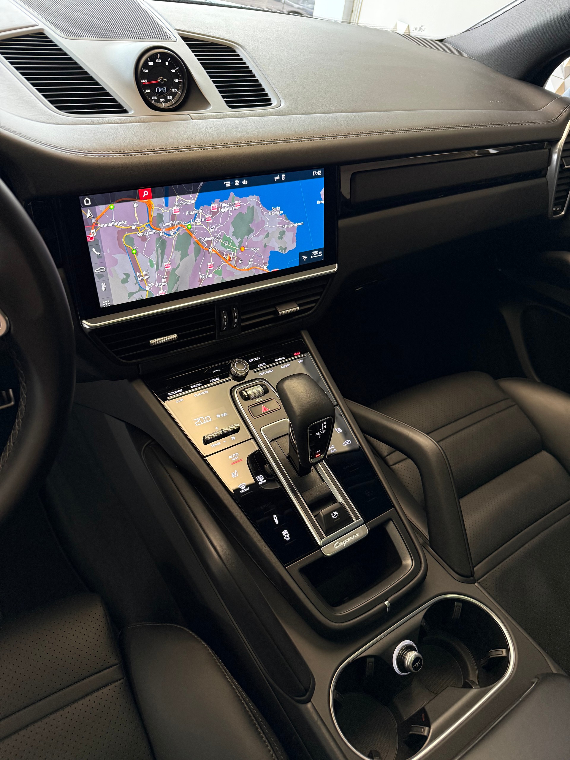 PORSCHE Cayenne S-image-5