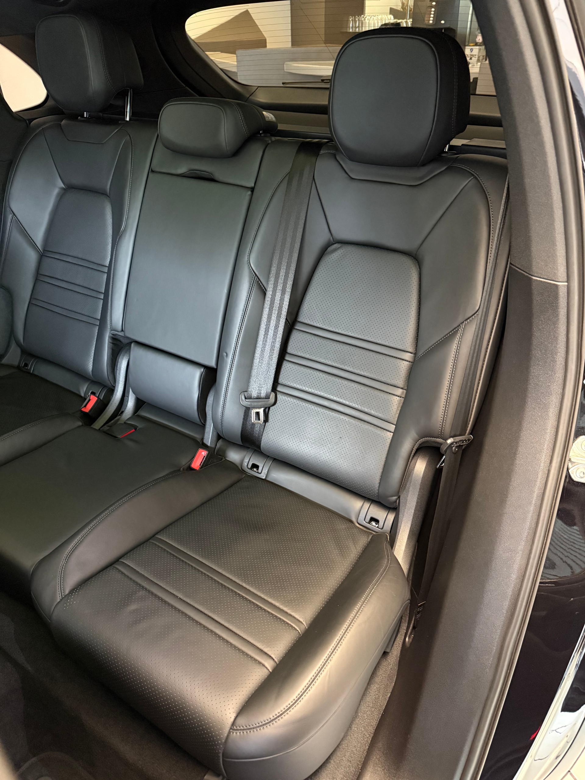 PORSCHE Cayenne S-image-9