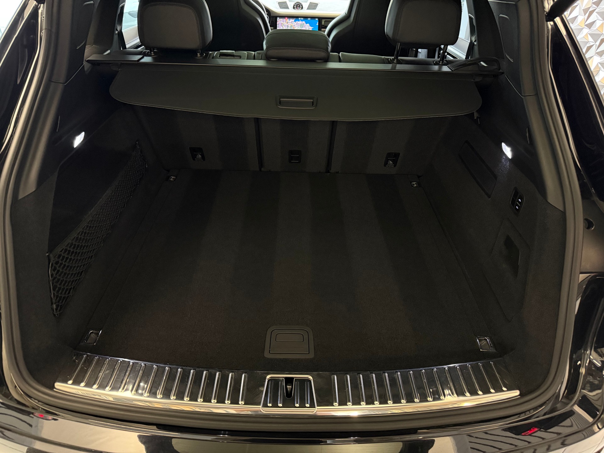 PORSCHE Cayenne S-image-12