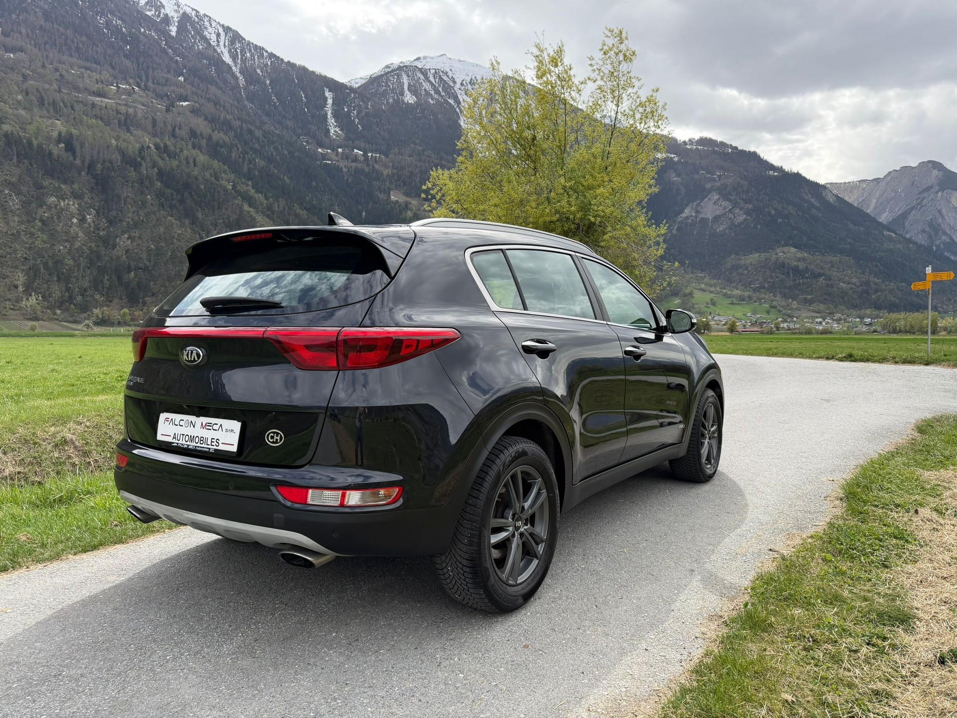 KIA Sportage 1.6 T-GDi Swiss City Line 4WD Automat-image-10
