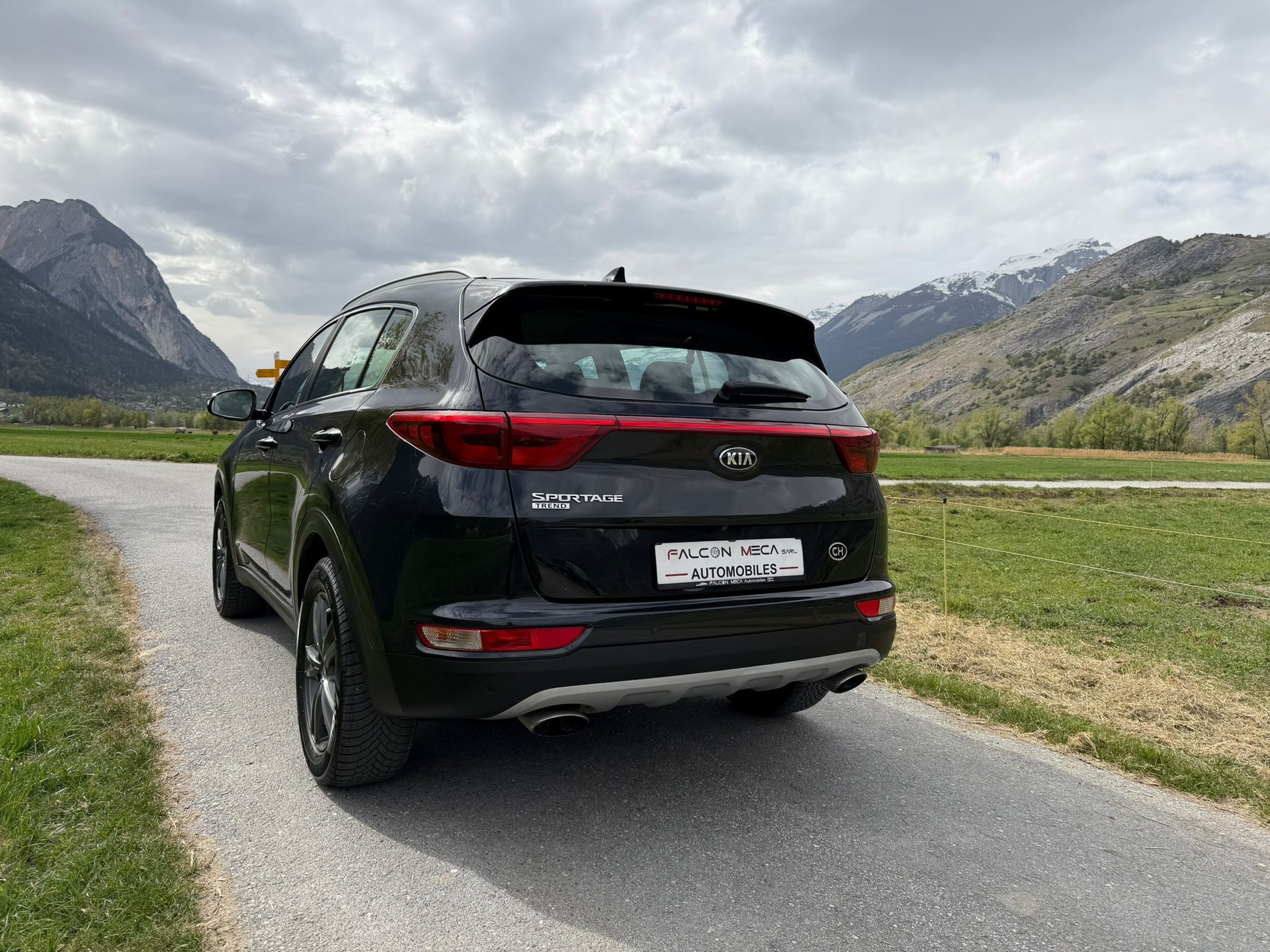 KIA Sportage 1.6 T-GDi Swiss City Line 4WD Automat-image-8
