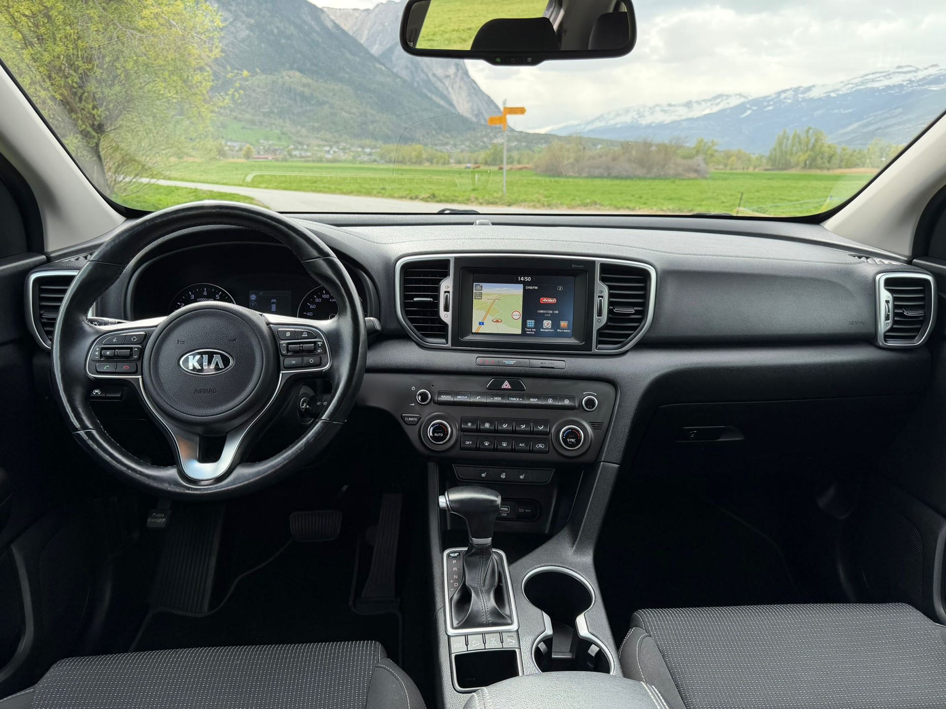 KIA Sportage 1.6 T-GDi Swiss City Line 4WD Automat-image-17