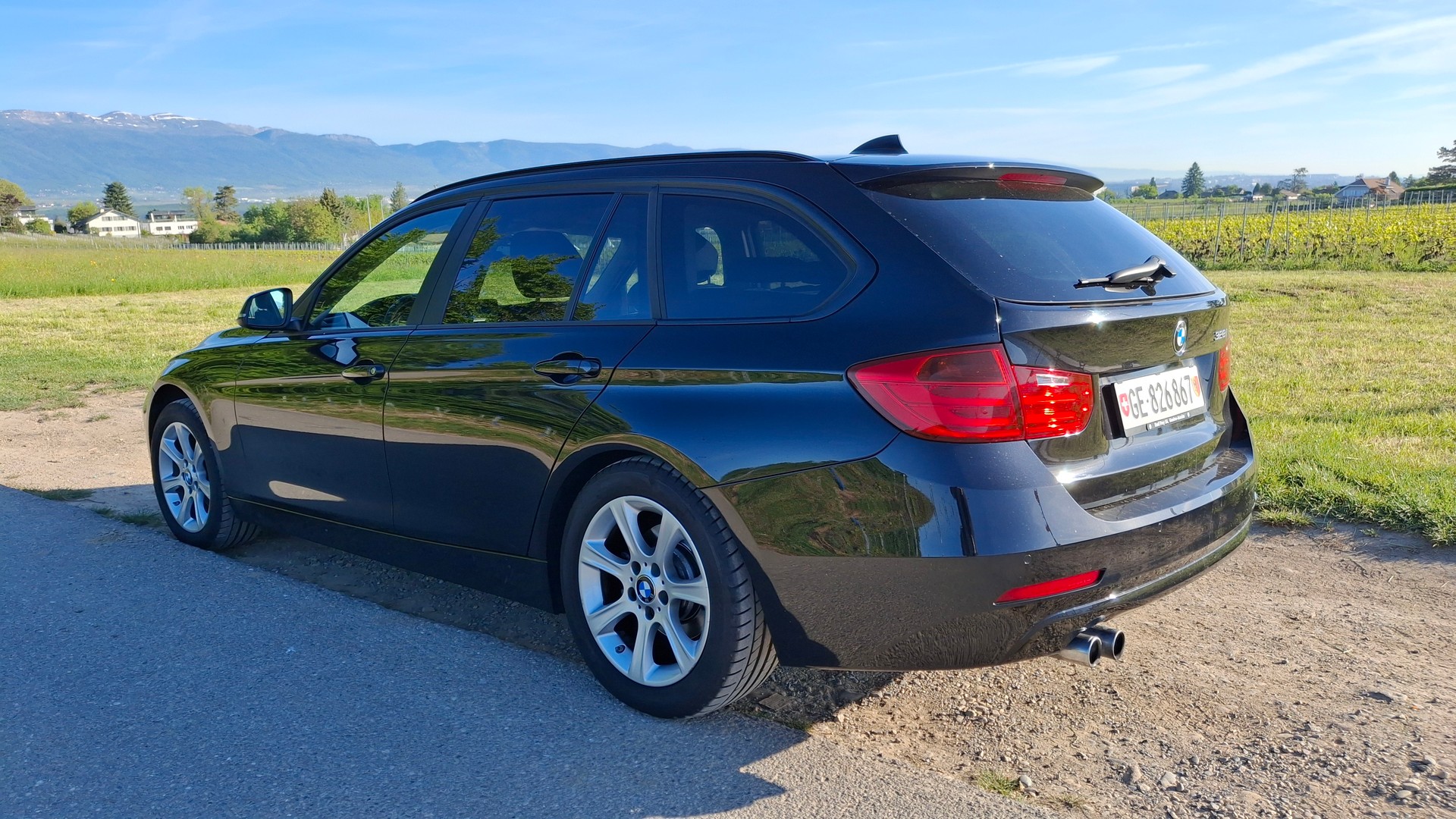 BMW 328i Touring Steptronic-image-2