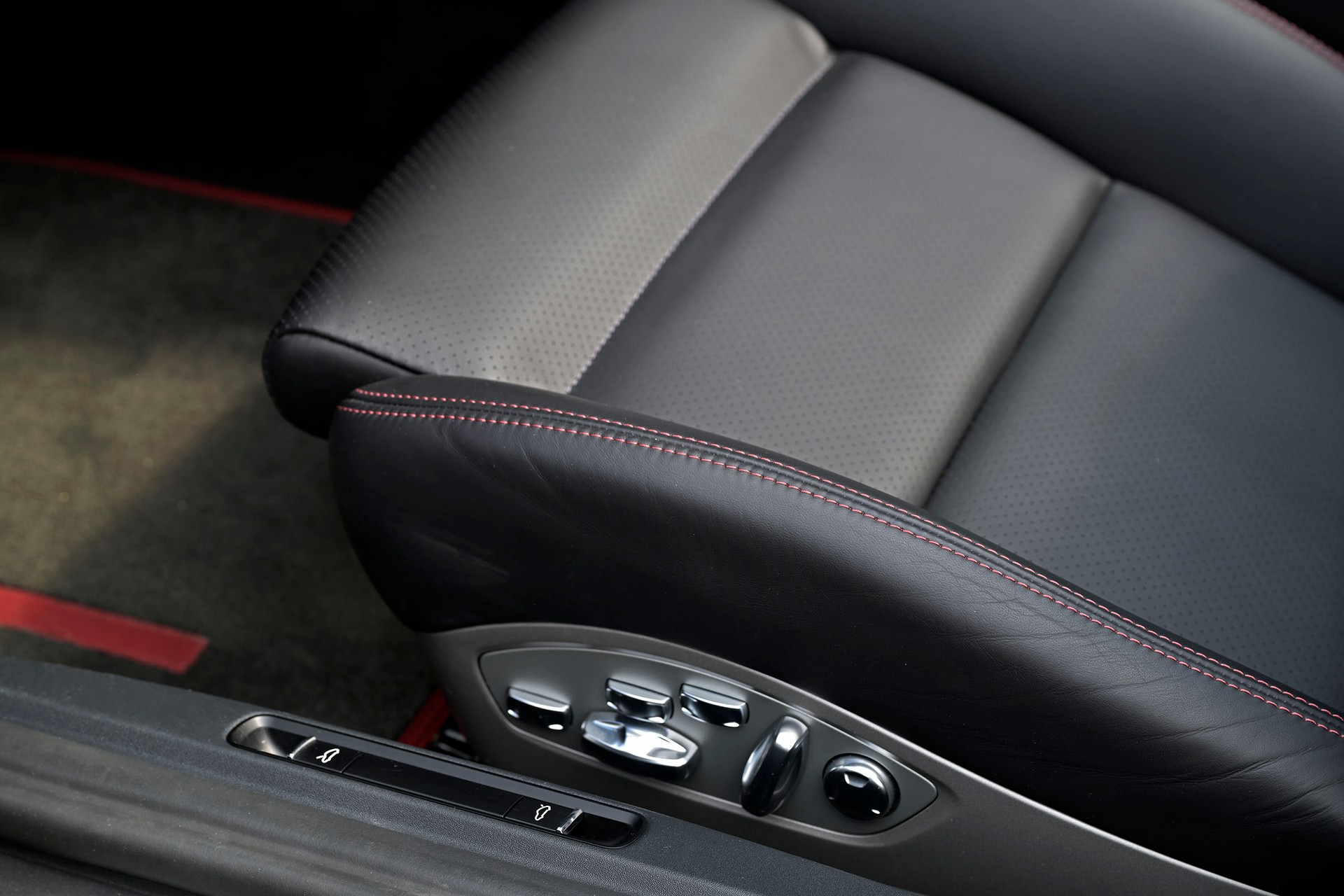 PORSCHE Boxster 25-image-6
