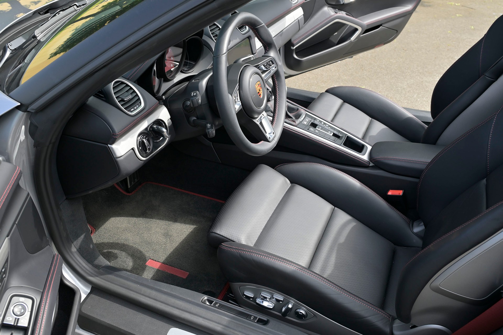 PORSCHE Boxster 25-image-5