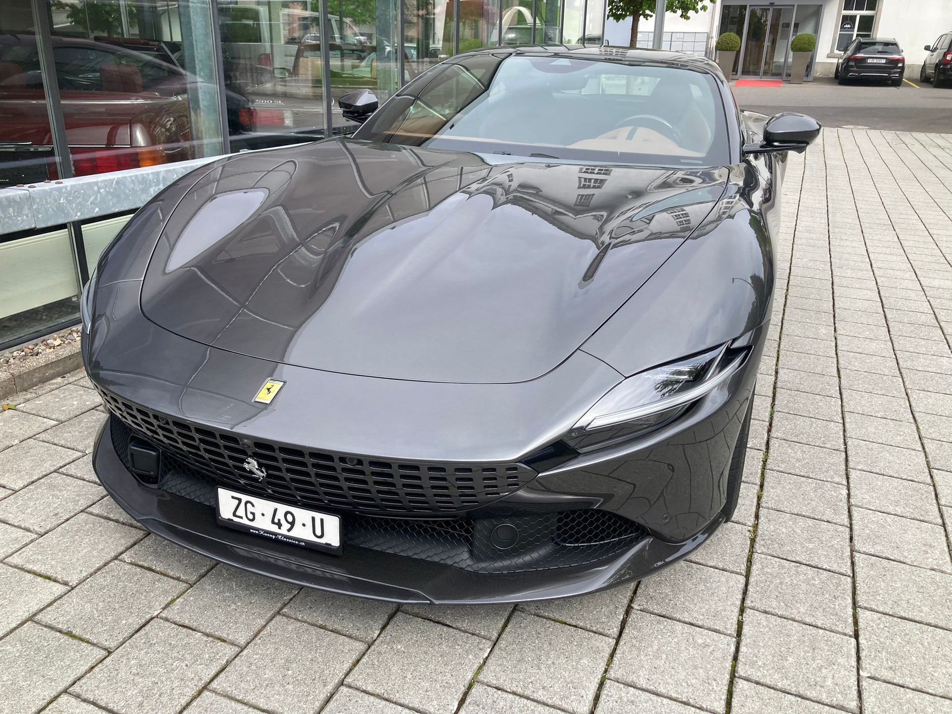 FERRARI Roma 3.9 V8 T-showroom-element-1