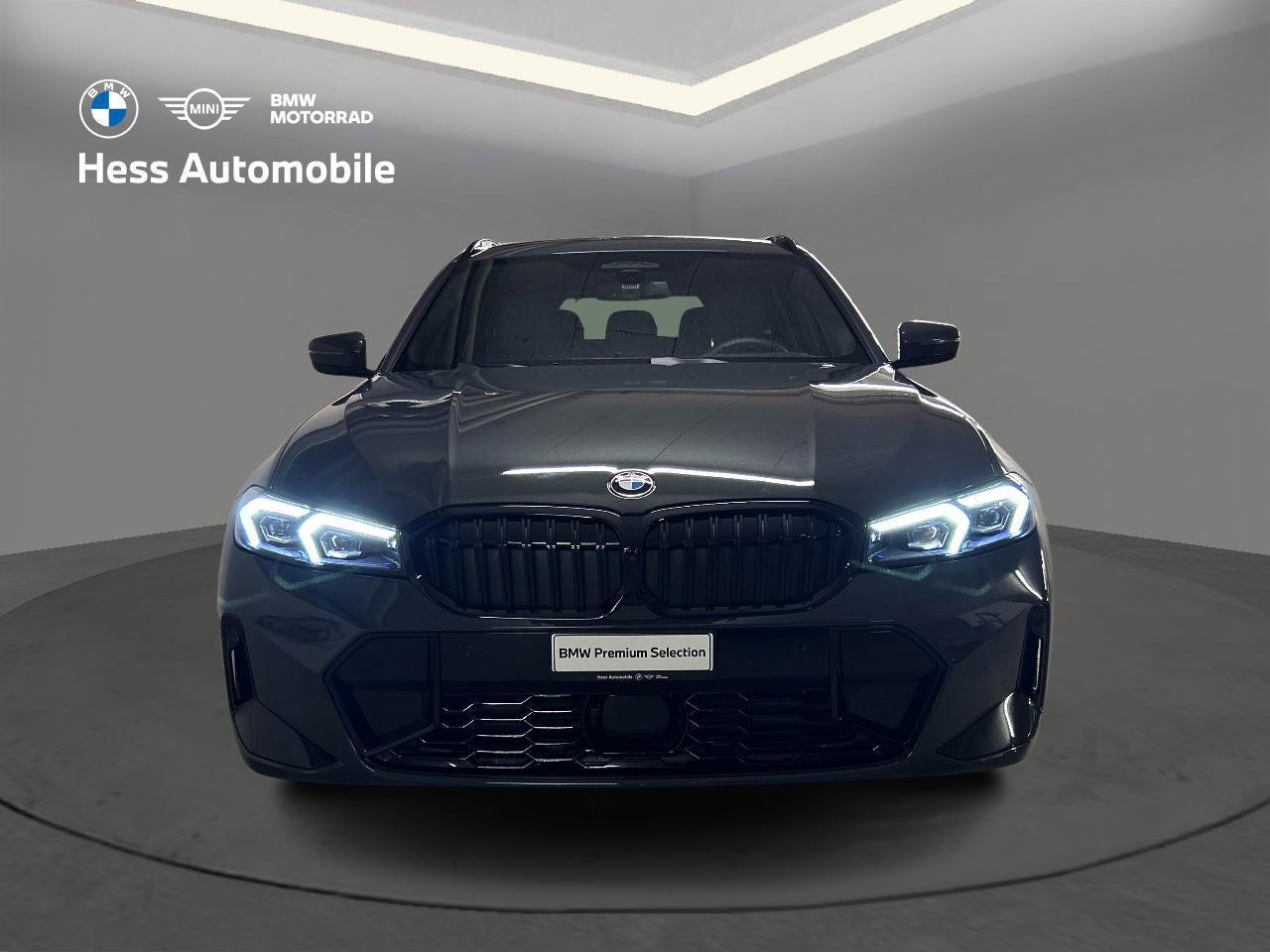 BMW 330i xDrive Touring M Sport-image-5