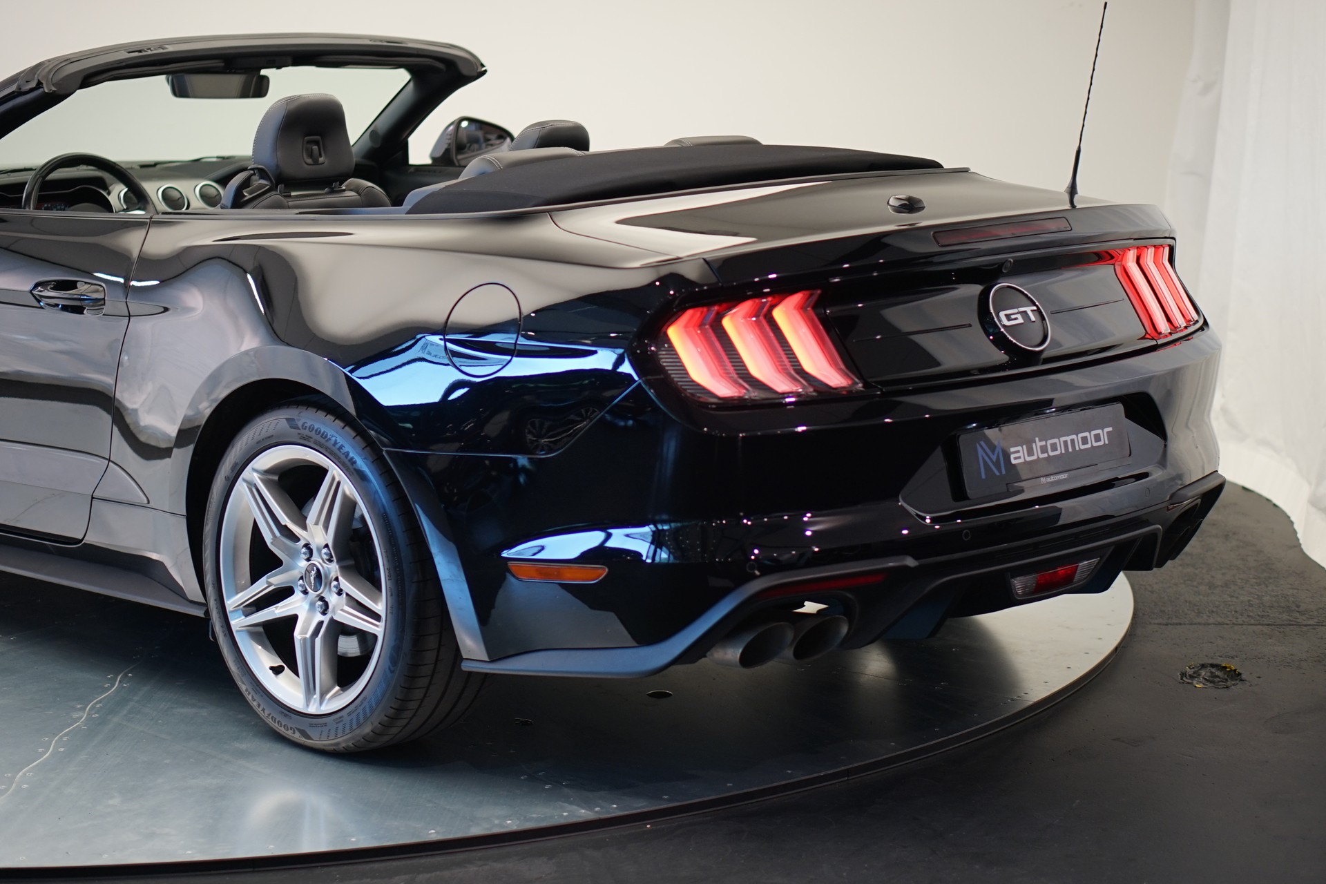 FORD Mustang Convertible 5.0 V8 GT Automat *CH-Fahrzeug*-image-37