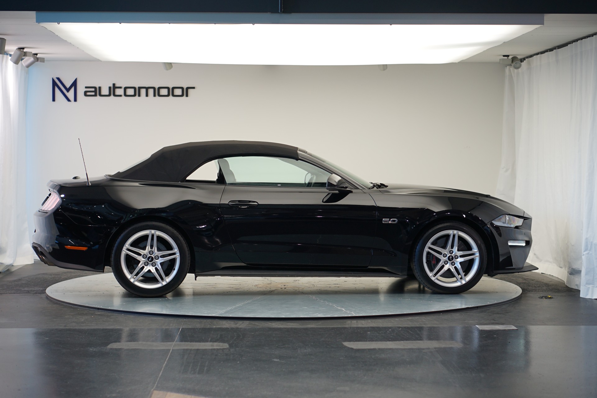 FORD Mustang Convertible 5.0 V8 GT Automat *CH-Fahrzeug*-image-11