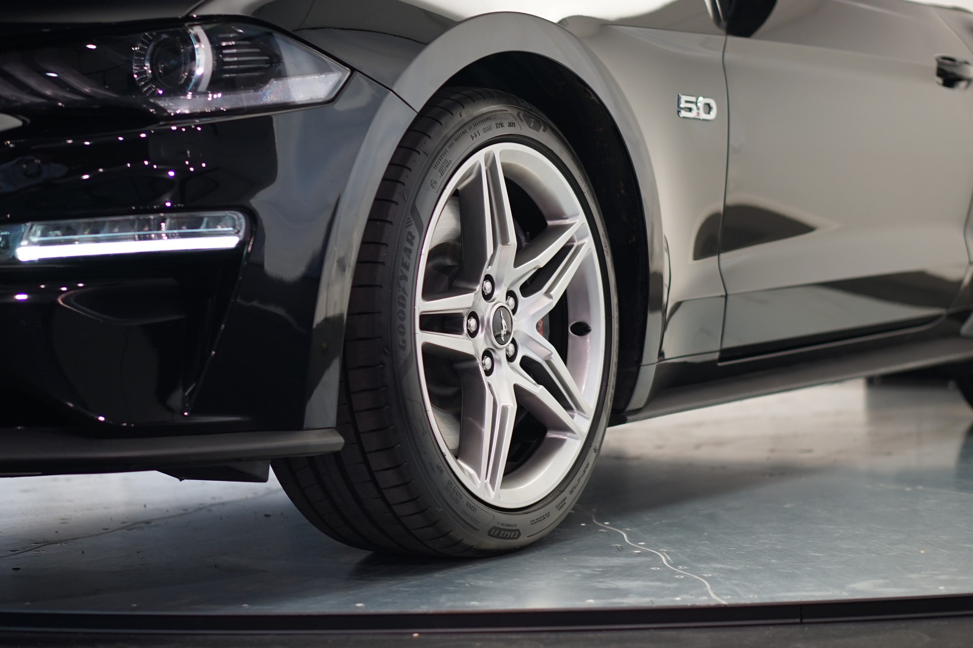 FORD Mustang Convertible 5.0 V8 GT Automat *CH-Fahrzeug*-image-44