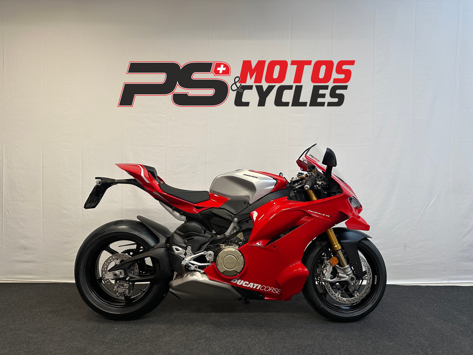 DUCATI Panigale V4 R-image-0