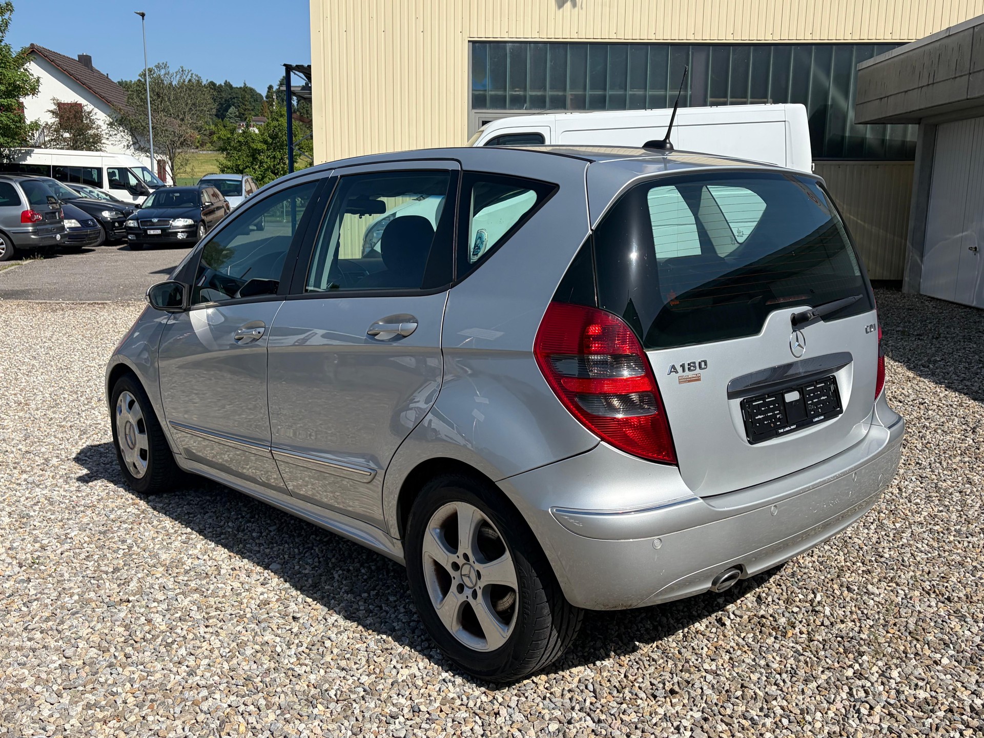 MERCEDES-BENZ A 180 CDI Elégance-image-1