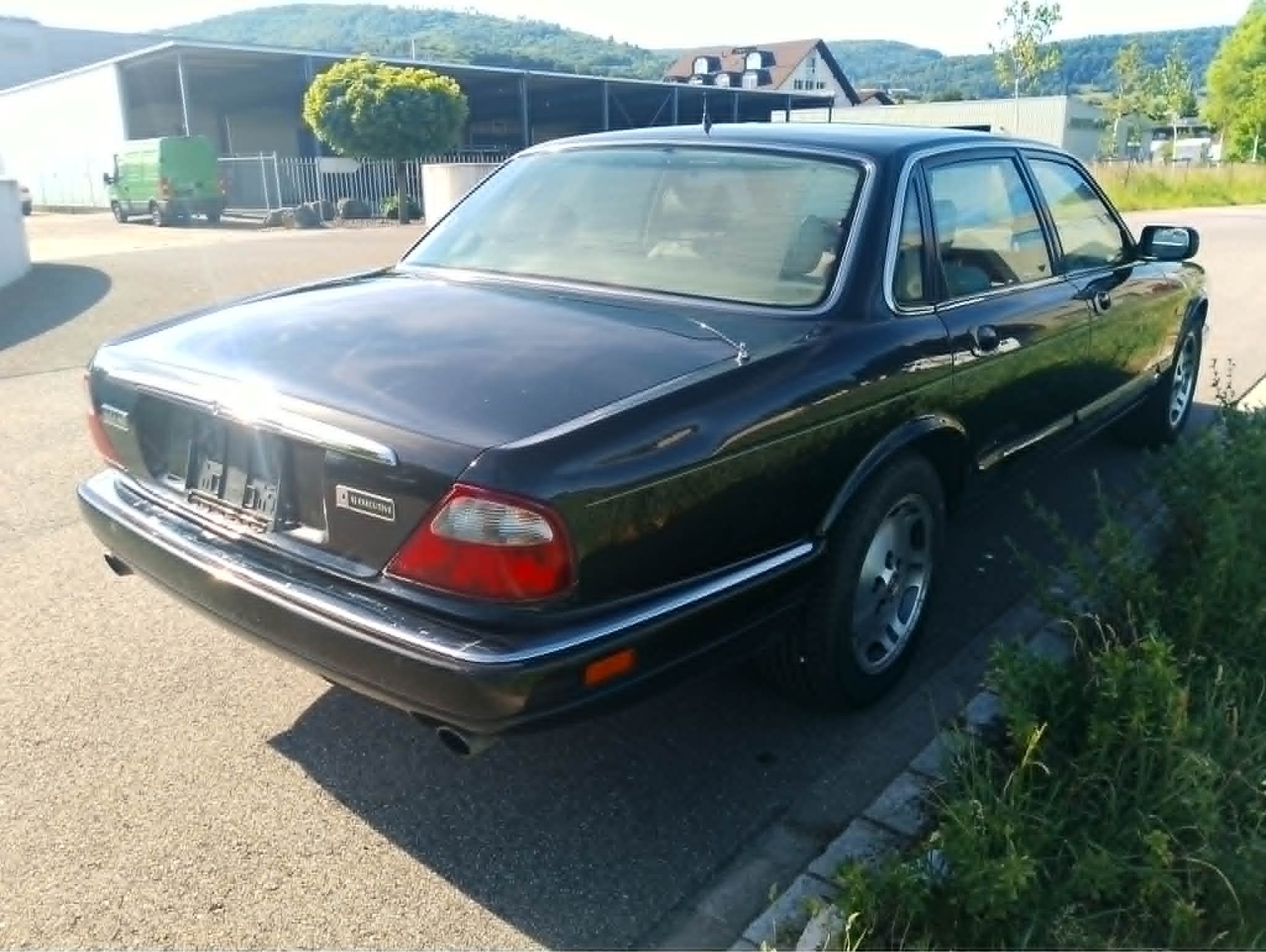 JAGUAR XJ 3.2 Executive-image-4