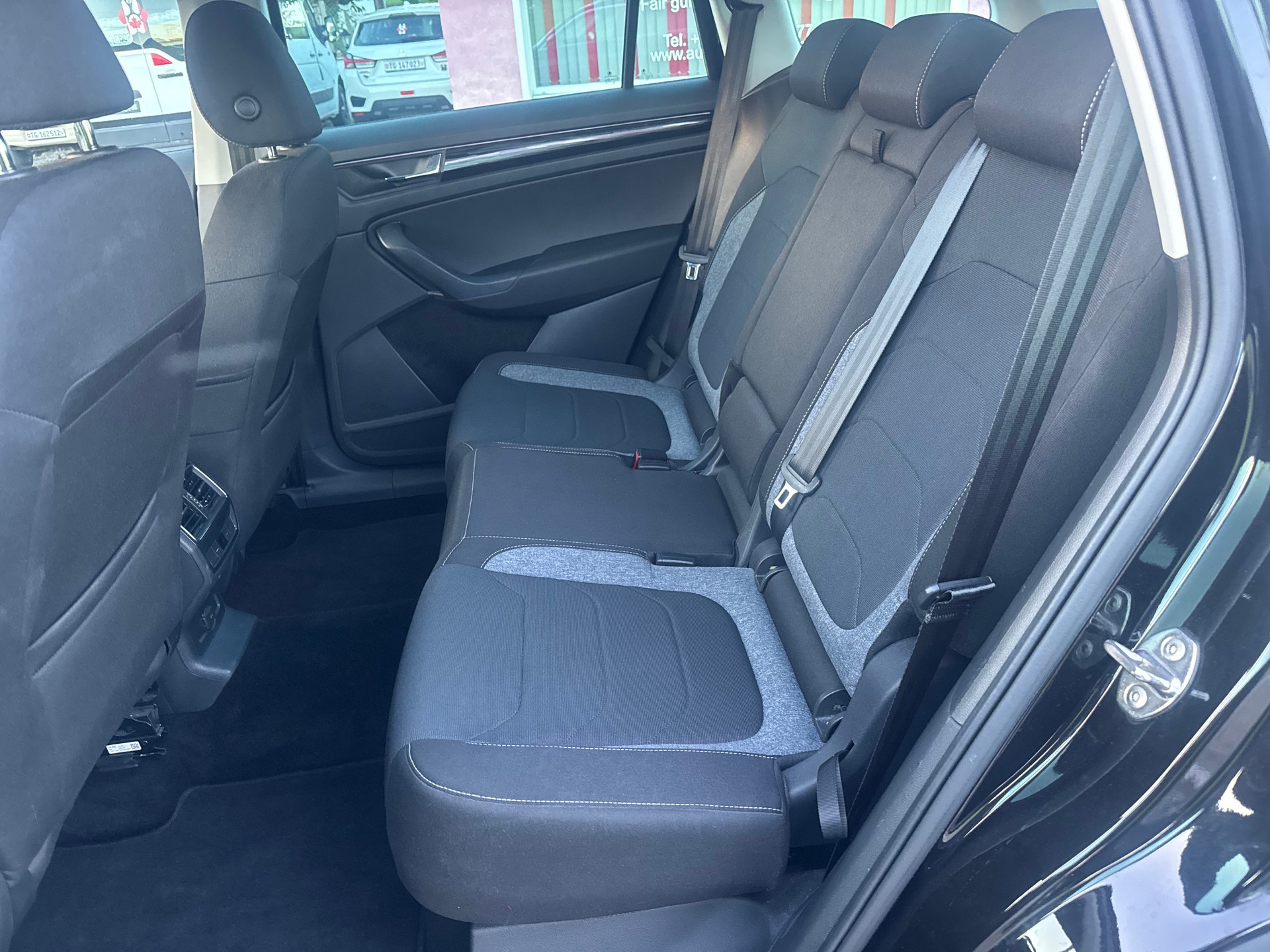 SKODA Kodiaq 2.0 TDI SCR Clever 4x4 DSG-image-8