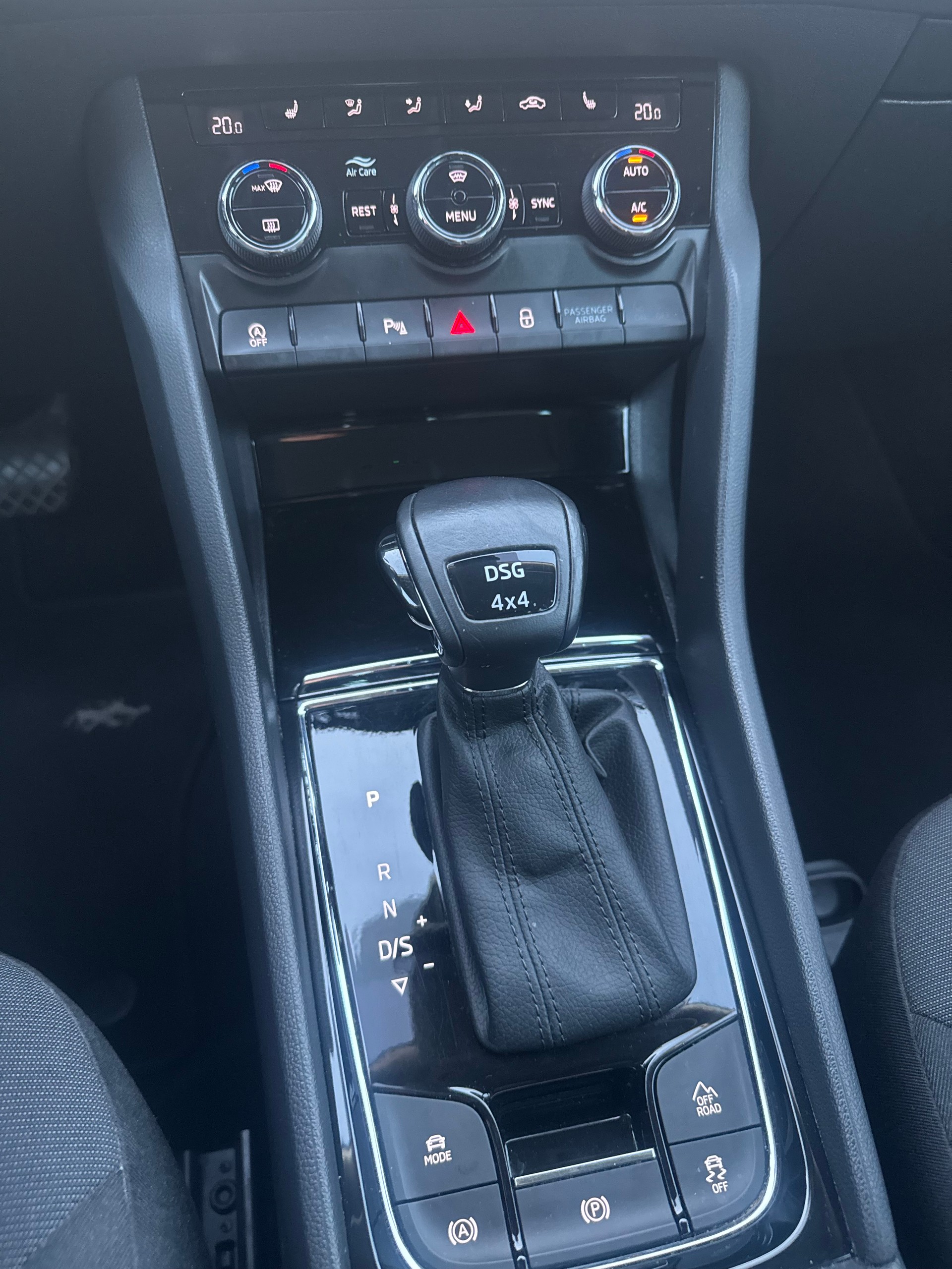 SKODA Kodiaq 2.0 TDI SCR Clever 4x4 DSG-image-14
